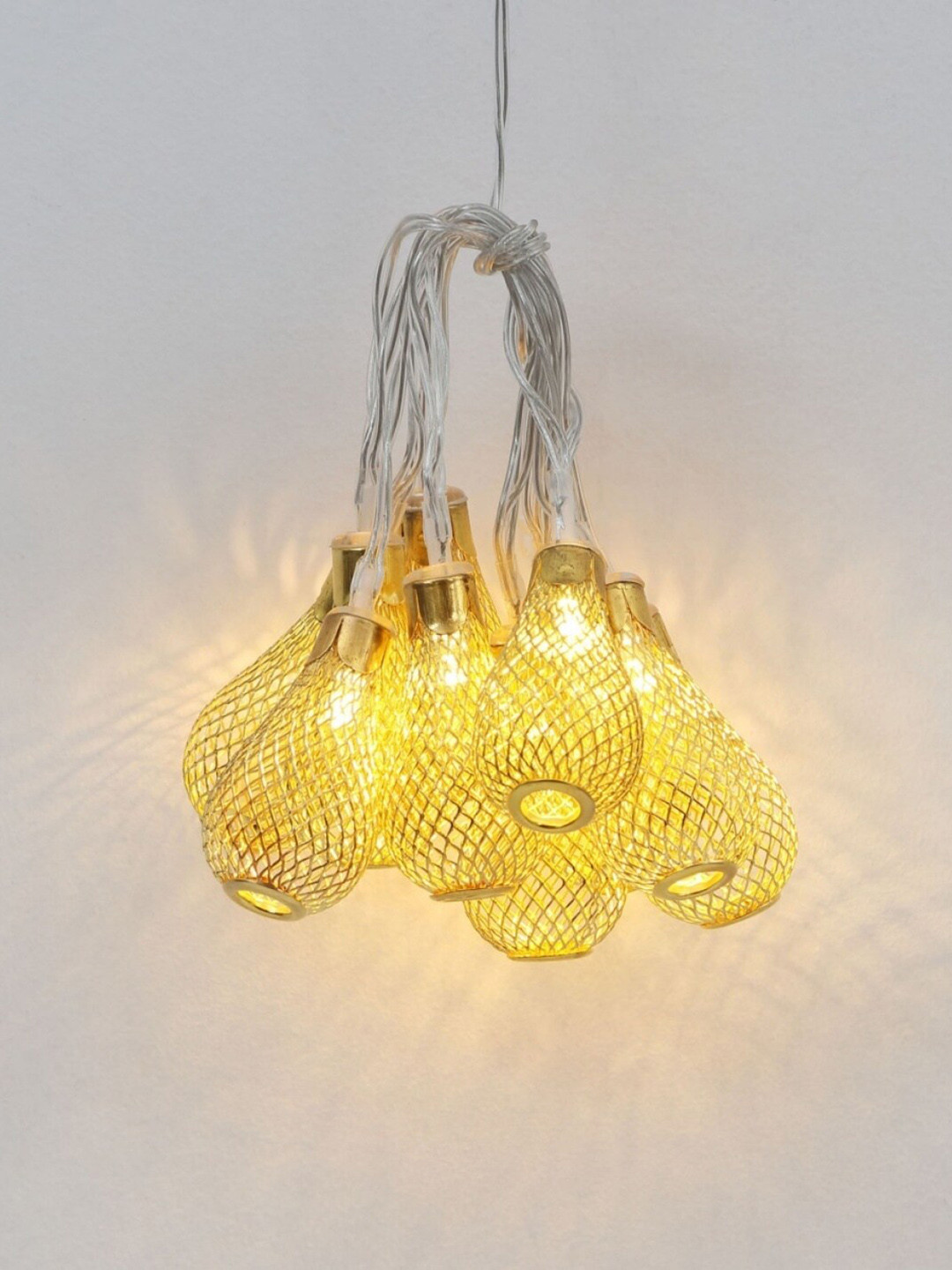 

Home Centre Gold-Toned Solid Contemporary 10 Pcs Wall String Lights