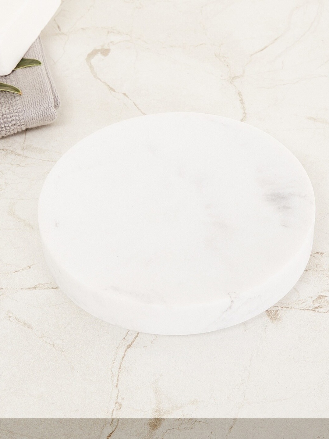 

Home Centre White Solid Soap Dish
