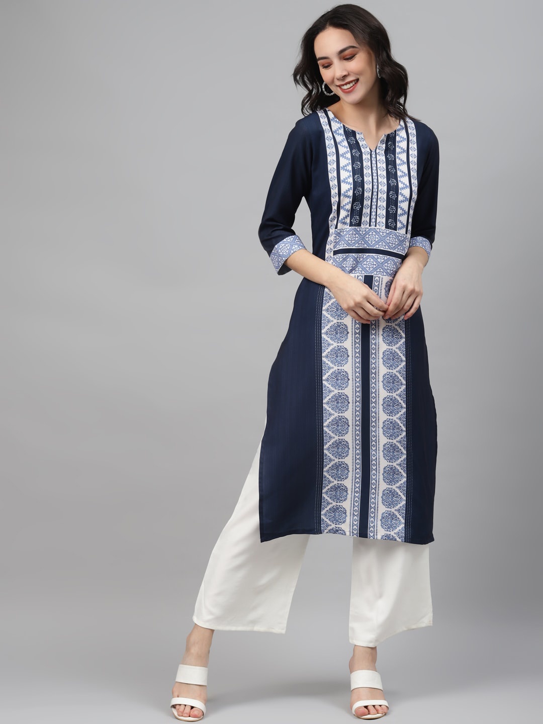 

ZIYAA Women Navy Blue & White Geometric Printed Kurta