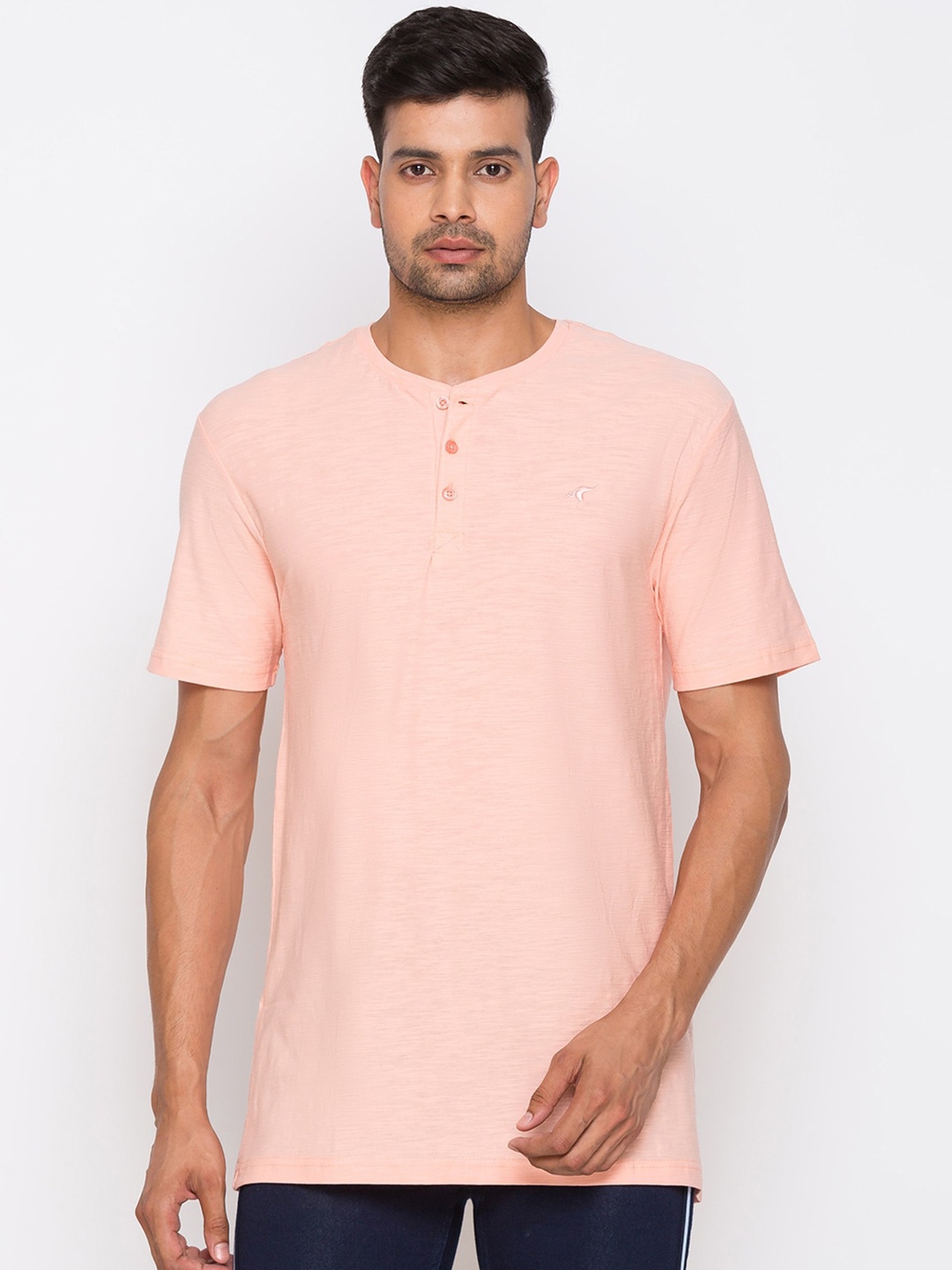 

Globus Men Peach-Coloured Solid Henley Neck Cotton T-shirt