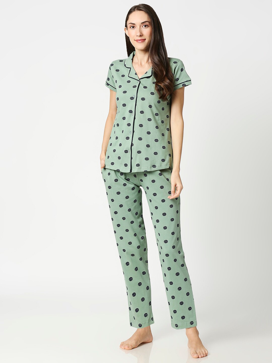 AV2 Women Green & Navy Blue Polka Dots Printed Night suit