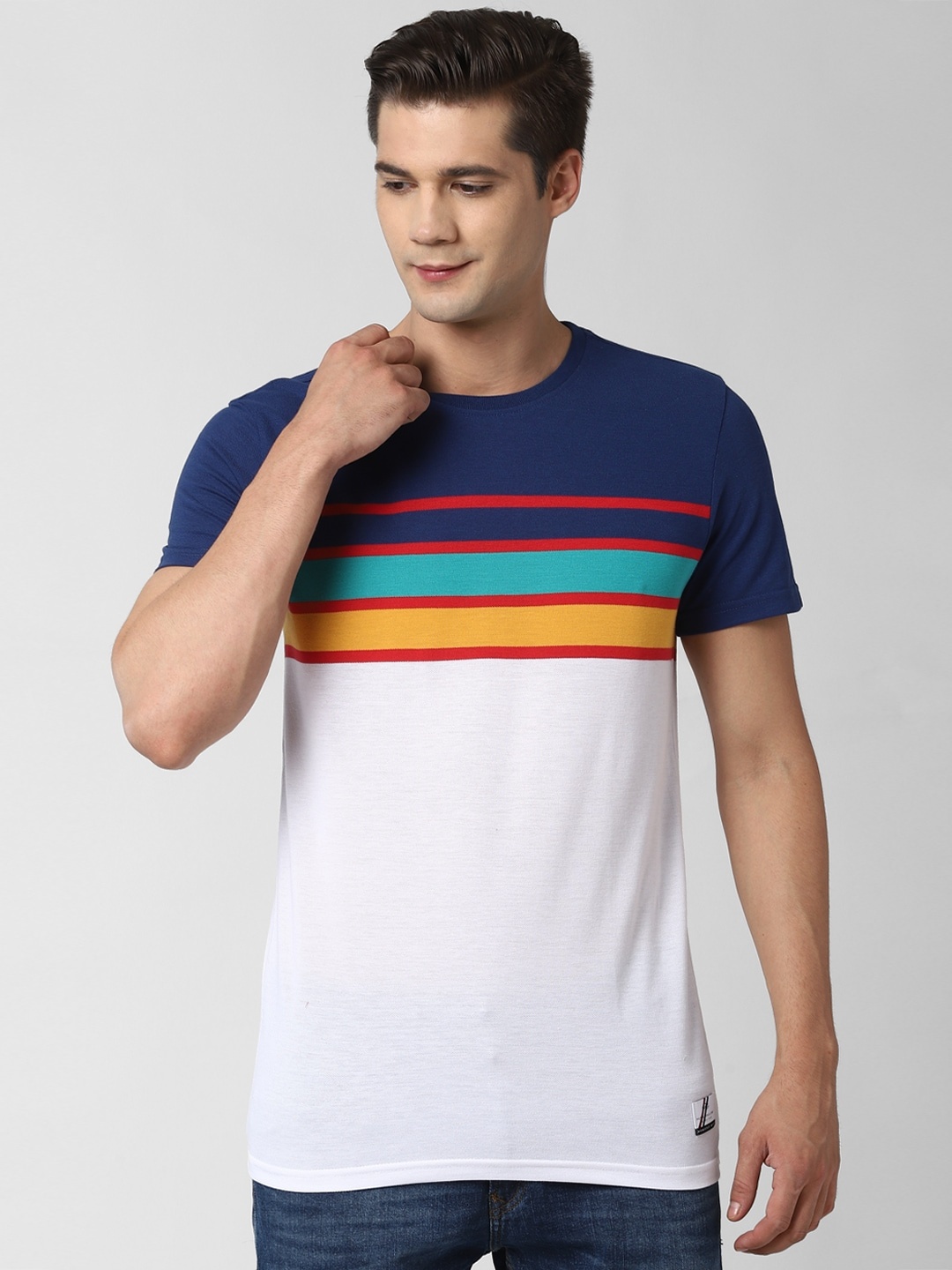 

Peter England Casuals Men White Colourblocked Round Neck T-shirt