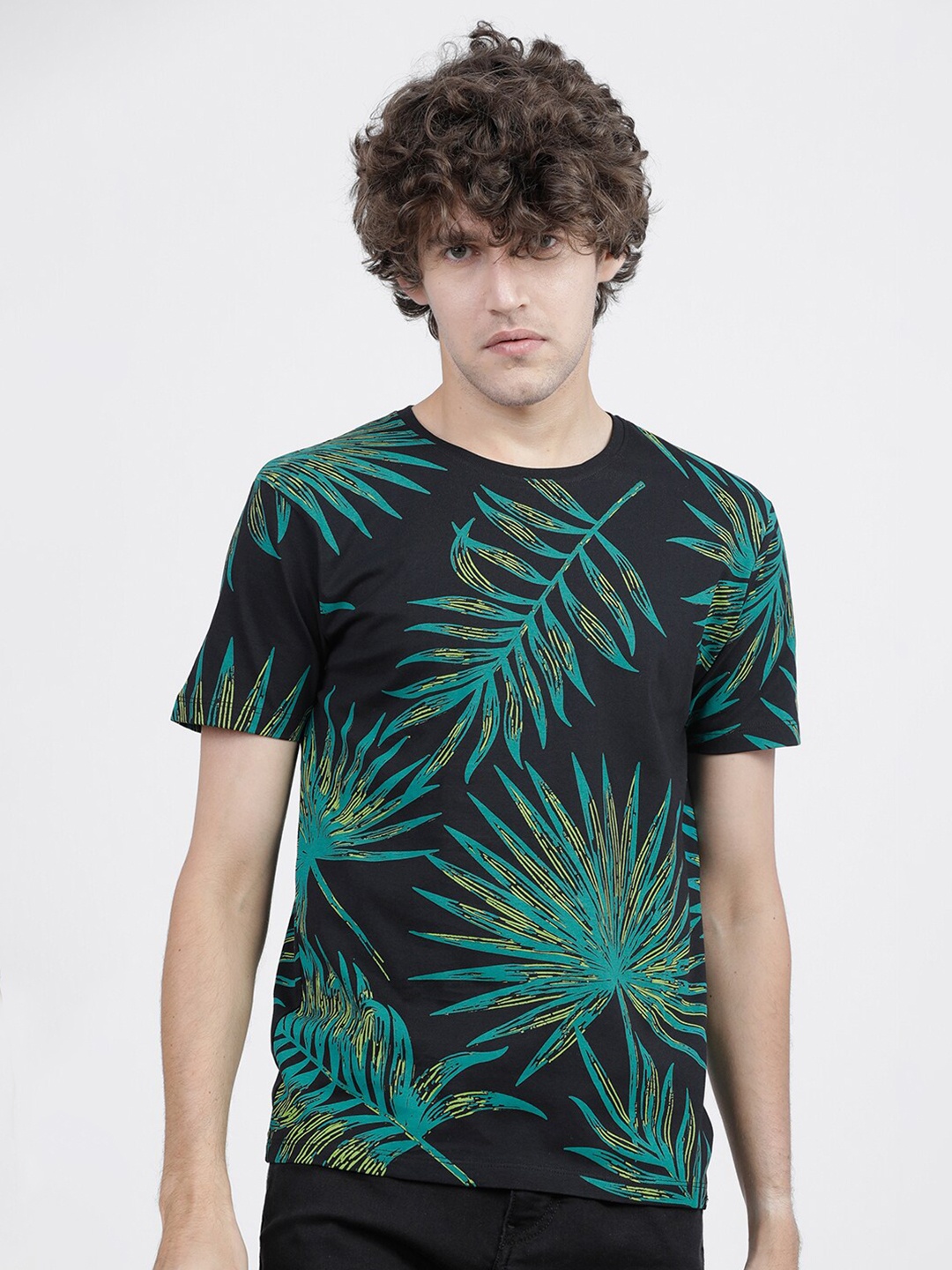 HIGHLANDER Men Black Printed Round Neck T-shirt
