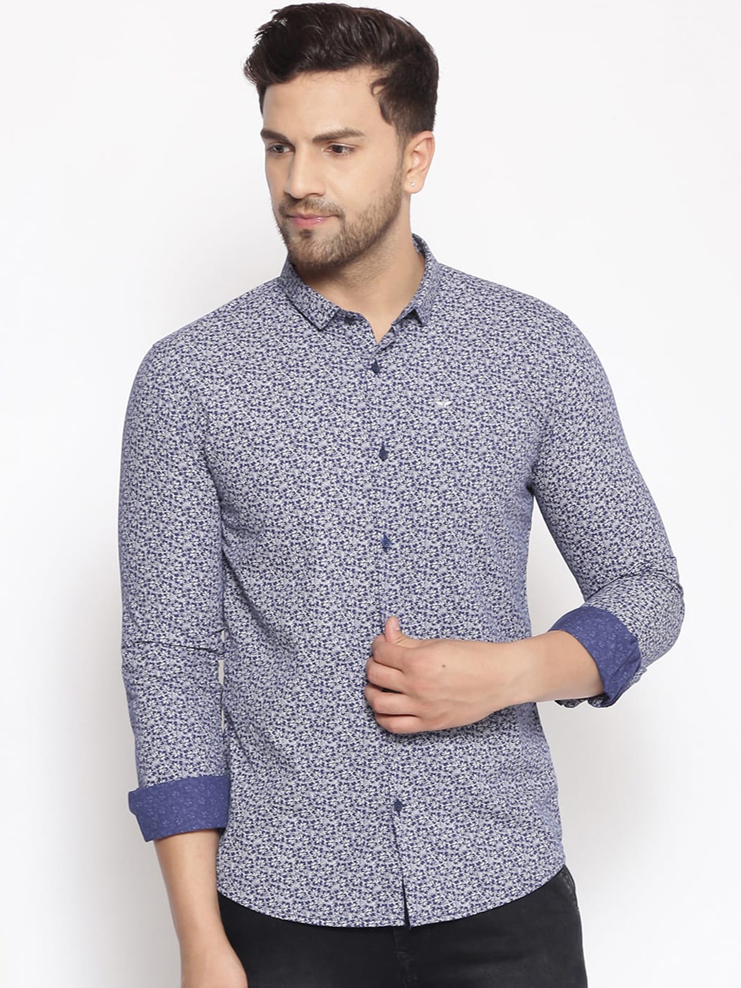 

SHOWOFF Men Blue & White Cotton Classic Slim Fit Printed Casual Shirt