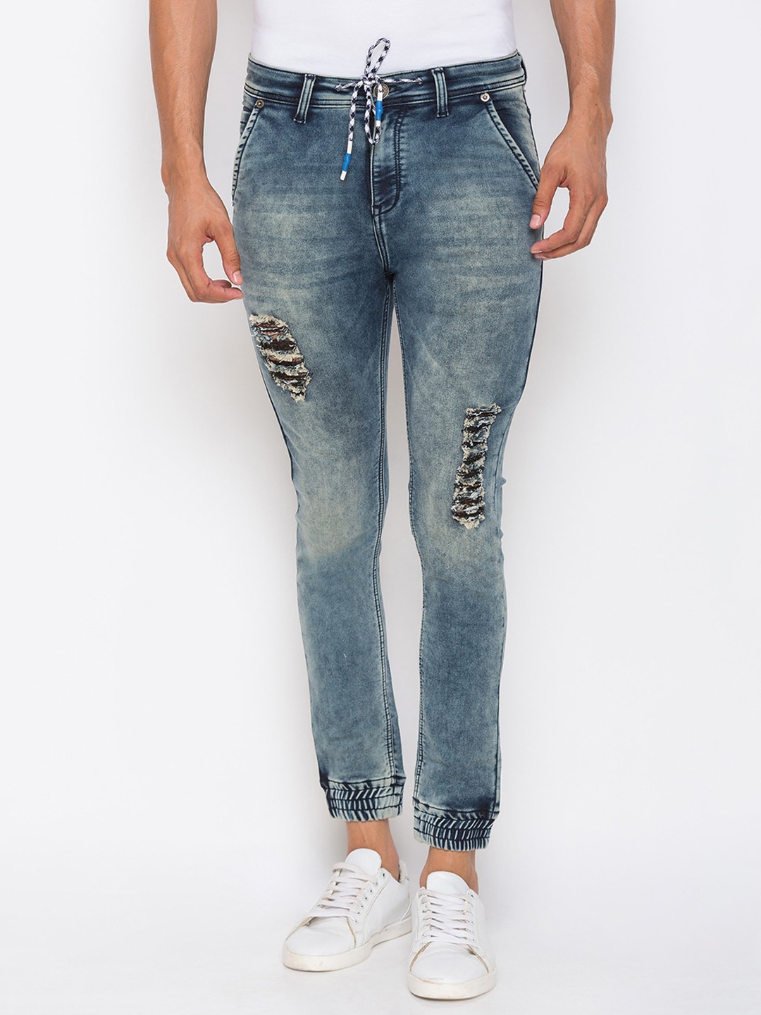 

Globus Men Blue Slim Fit Mildly Distressed Light Fade Stretchable Jogger Jeans