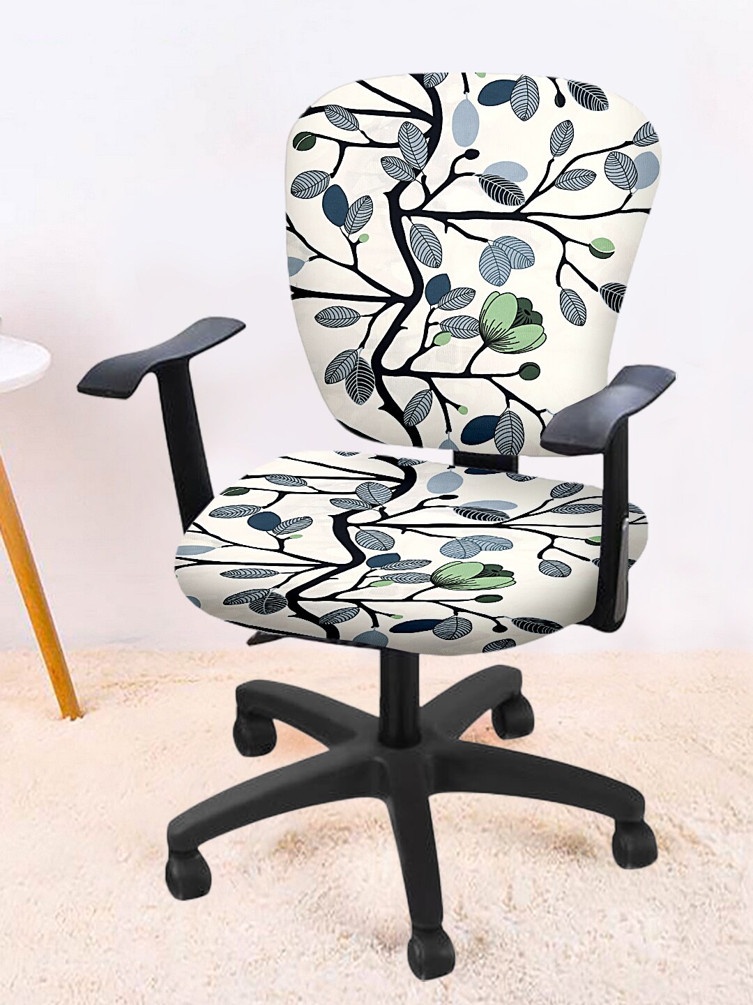 

Cortina Set Of 8 Off White & Blue Floral Print Chair Covers