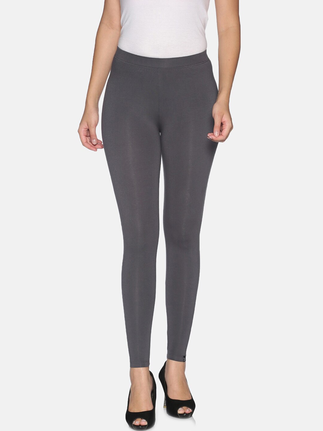 

TWIN BIRDS Women Grey Solid Tailored Fit Ankle Length Leggings
