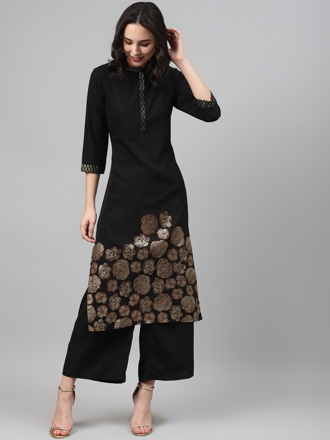 

ZIYAA Women Black & Gold-Toned Floral Crepe Kurta
