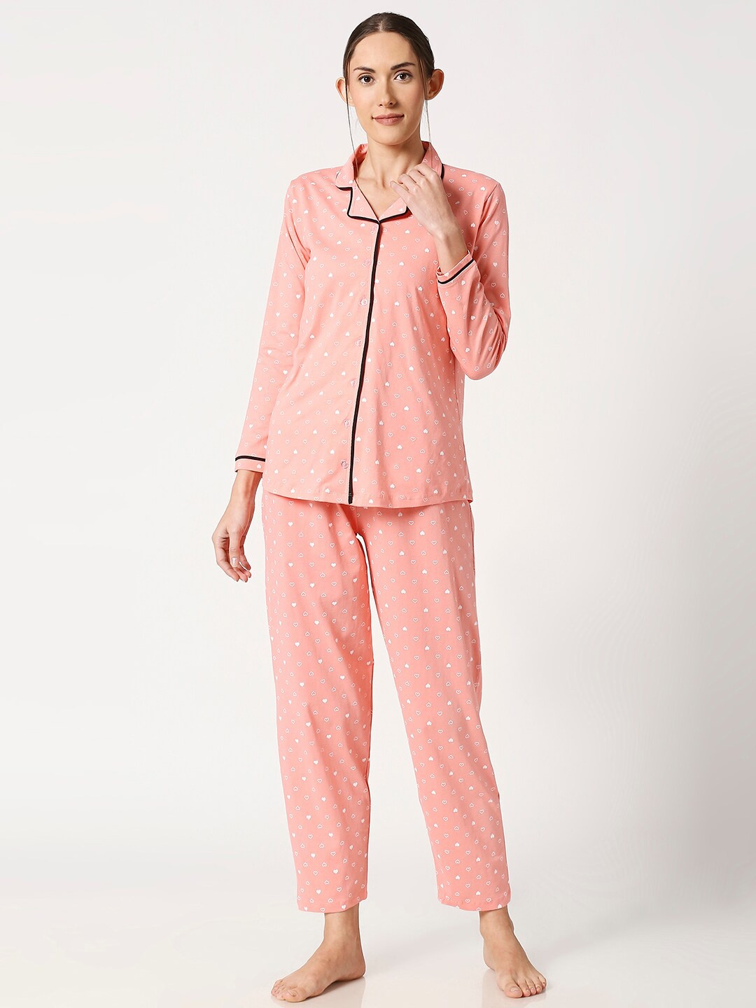 

AV2 Women Peach-Coloured & White Printed Night suit