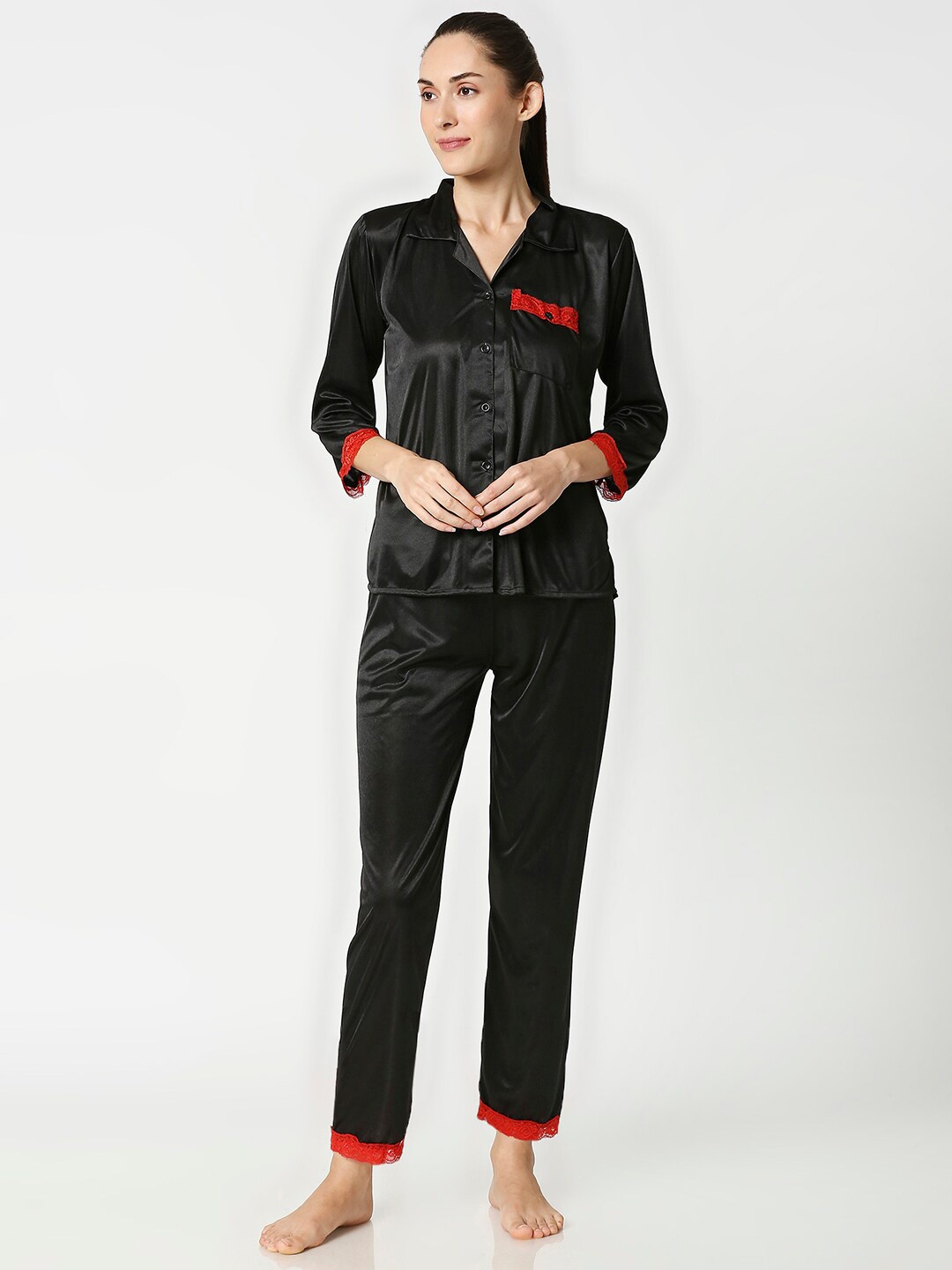 

AV2 Women Black & Red Solid Night Suit