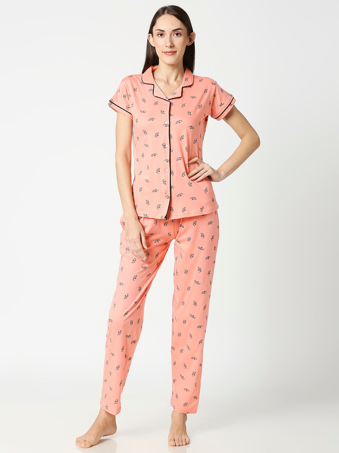 

AV2 Women Peach-Coloured & Olive Green Floral Printed Night suit