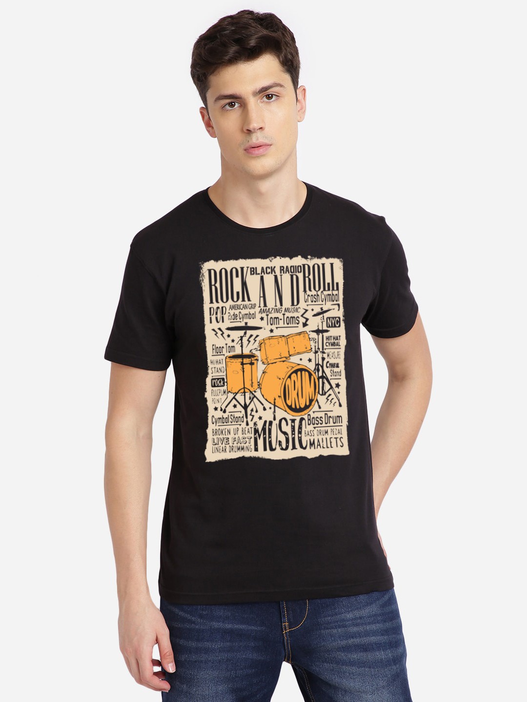 

MASH UNLIMITED Men Black Printed Round Neck Cotton T-shirt