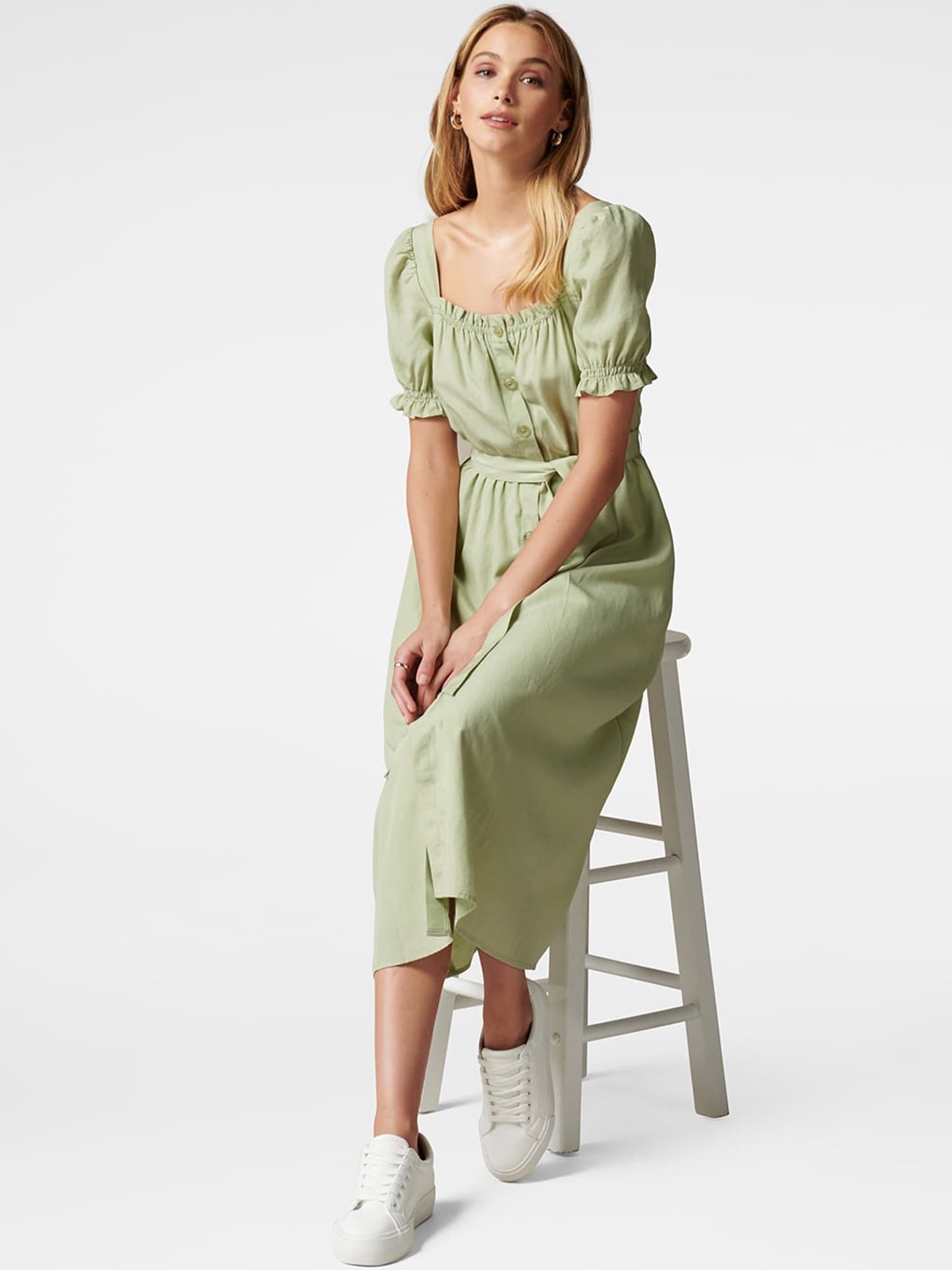 

Forever New Women Light Green Solid Puff Sleeve Midi Empire Dress