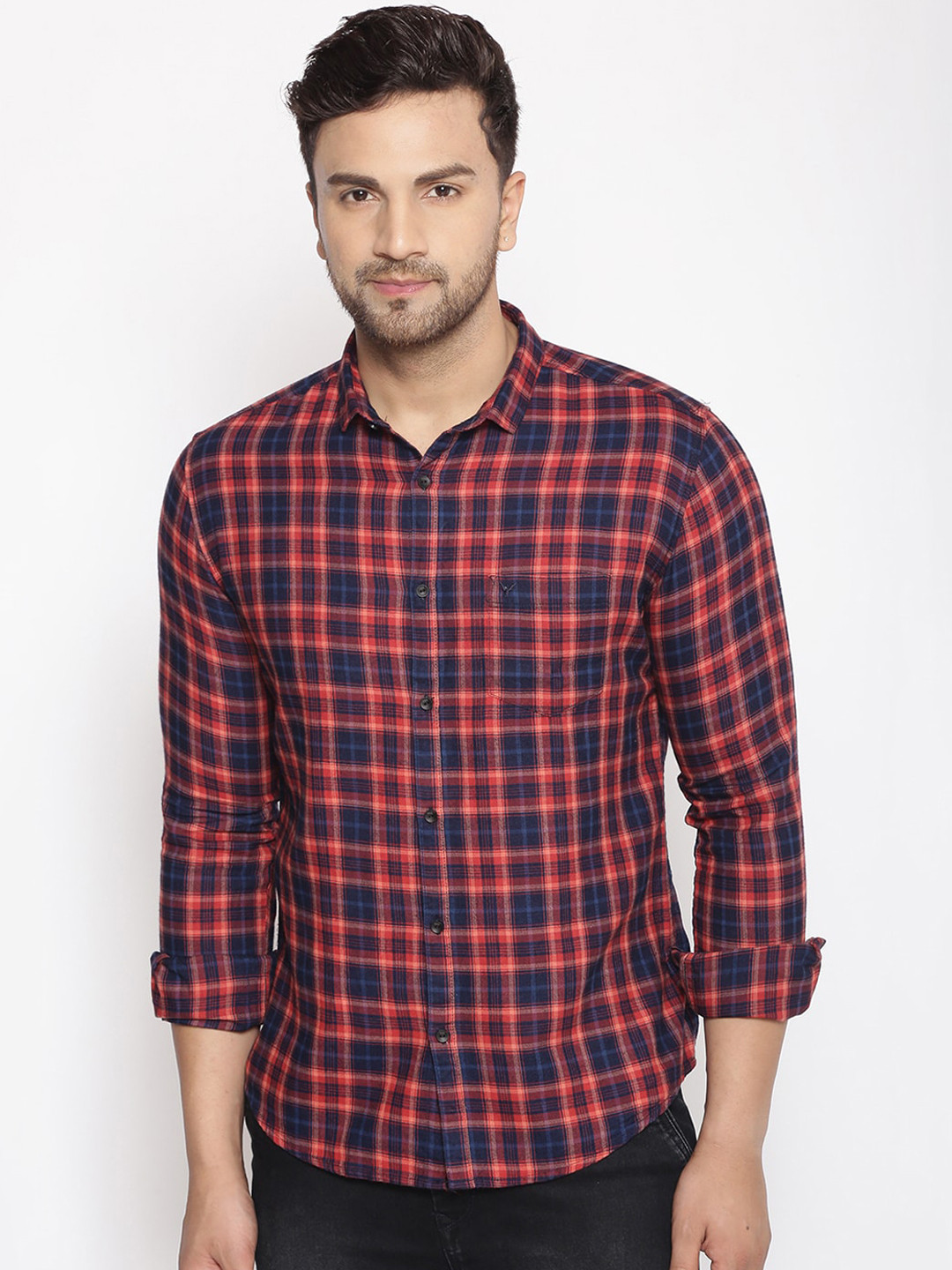 

SHOWOFF Men Red & Navy Blue Cotton Classic Slim Fit Checked Casual Shirt