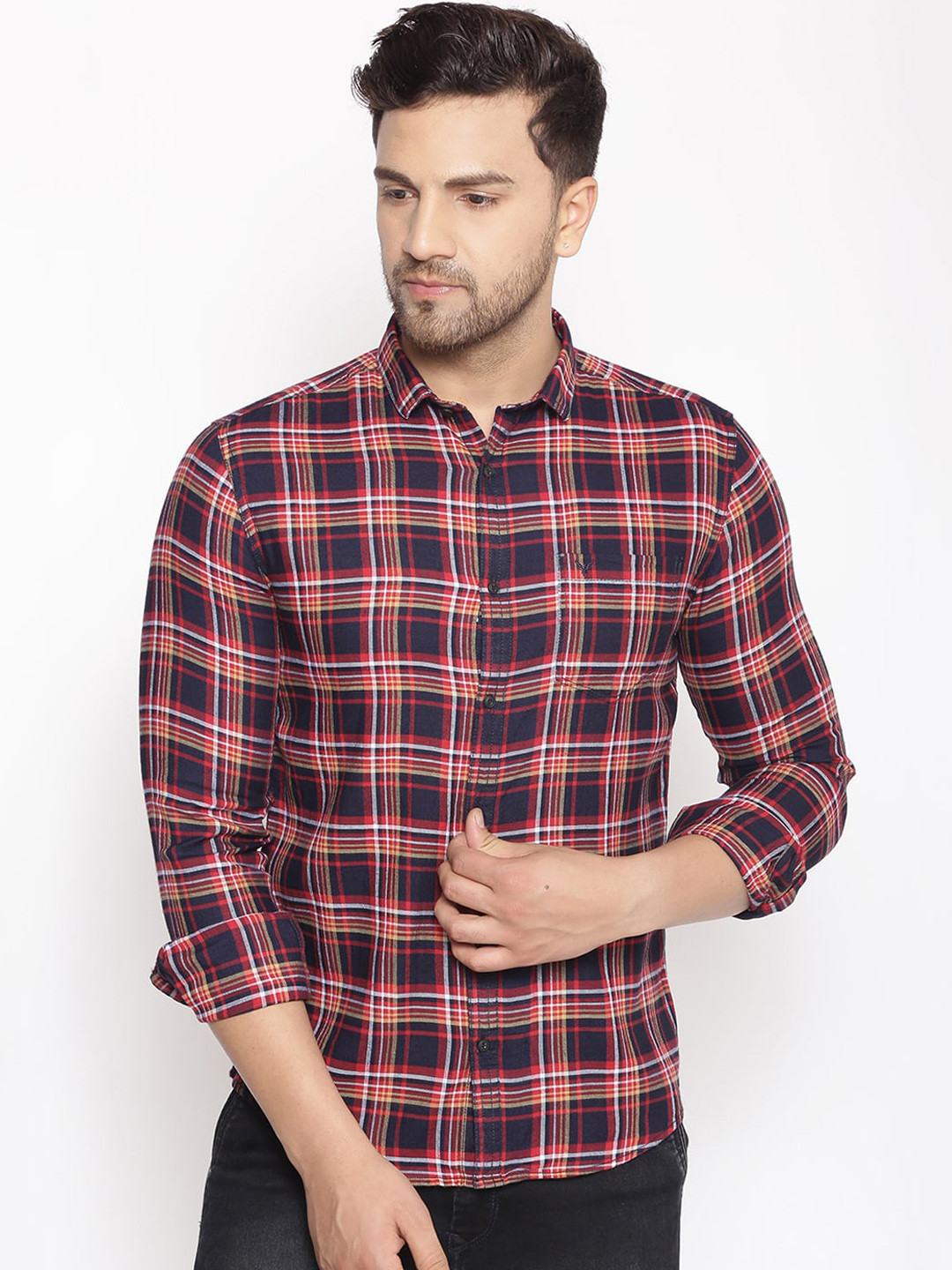 

SHOWOFF Men Navy Blue & Red Cotton Classic Slim Fit Checked Casual Shirt