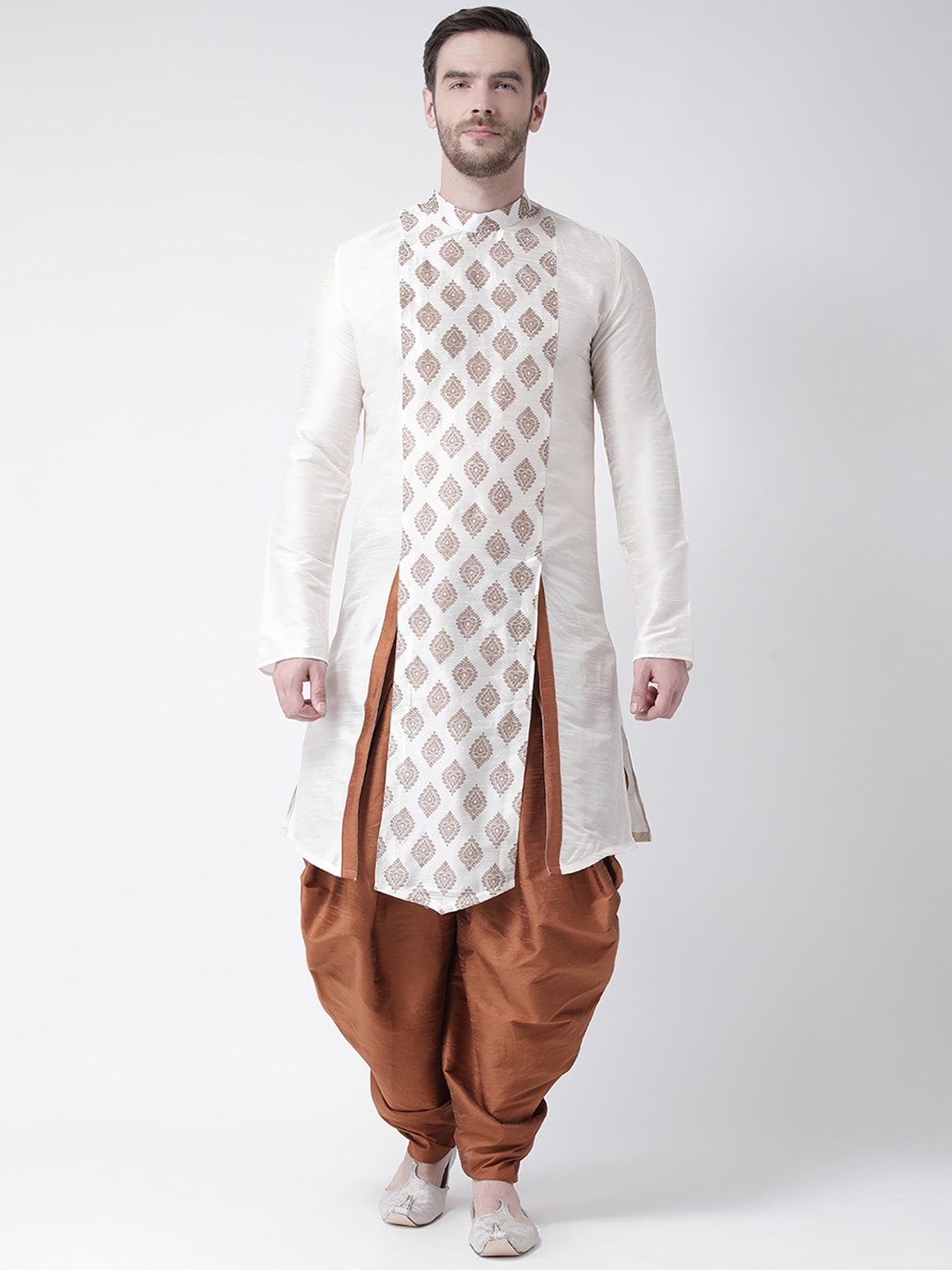 

DEYANN Men Off-White & Bronze-Toned Printed Kurta with Patiala