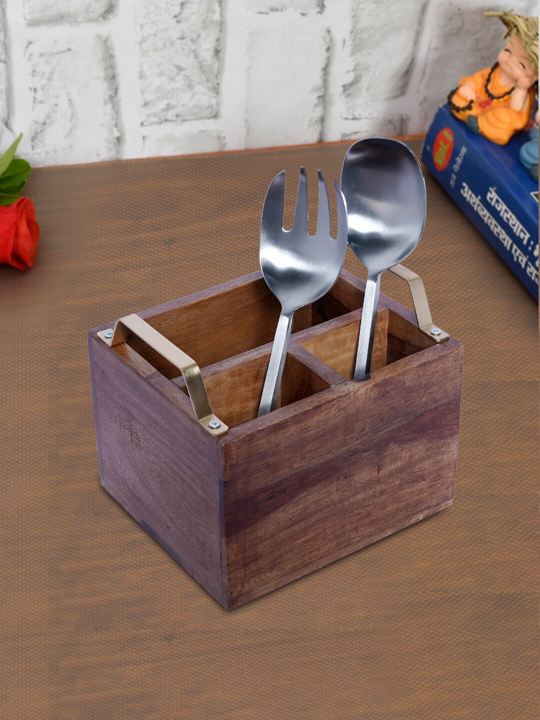 

nestroots Brown & Silver-Toned Stainless Steel Cutlery Set With Wooden Stand
