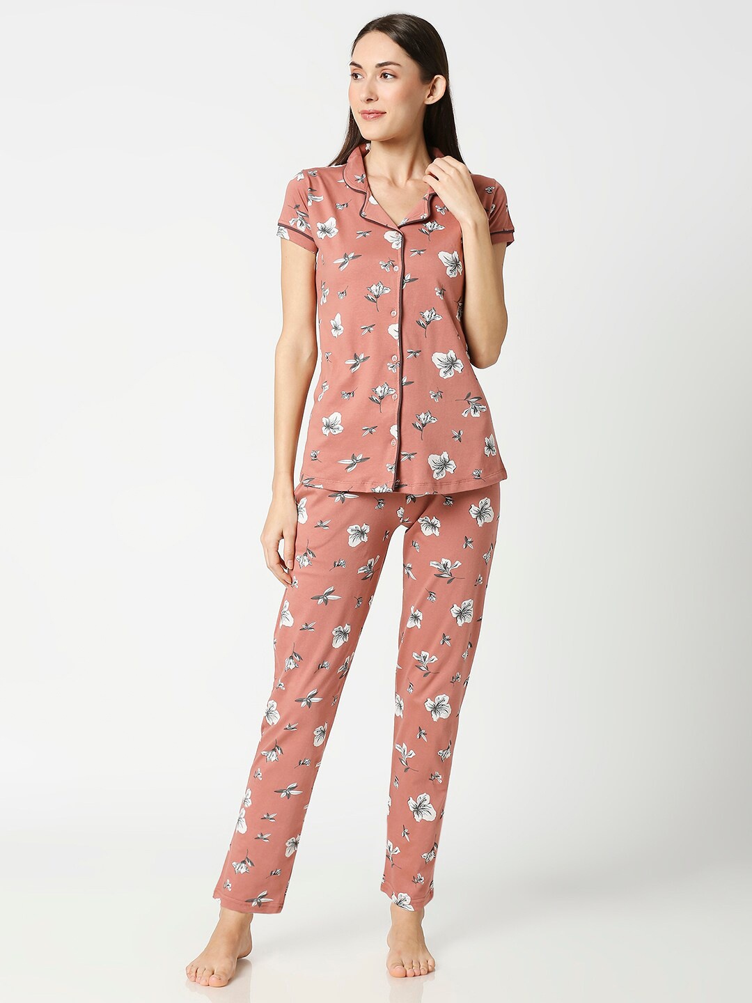 

AV2 Women Brown & White Printed Pure Cotton Night Suit