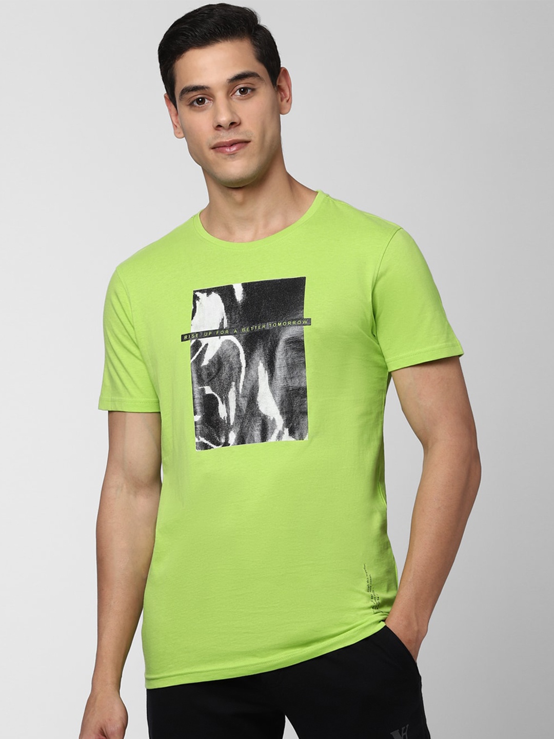 

Peter England Men Fluorescent Green Printed Round Neck T-shirt