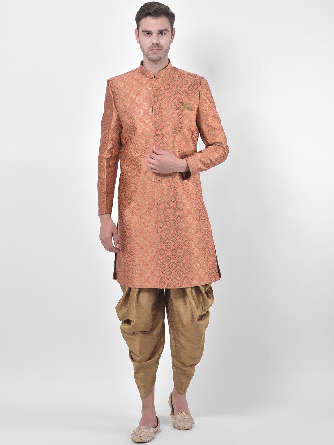 

DEYANN Men Mustard Yellow & Brown Solid Sherwani Set