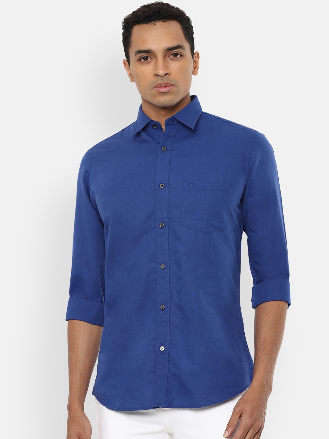 

Van Heusen Sport Men Blue Slim Fit Solid Casual Shirt