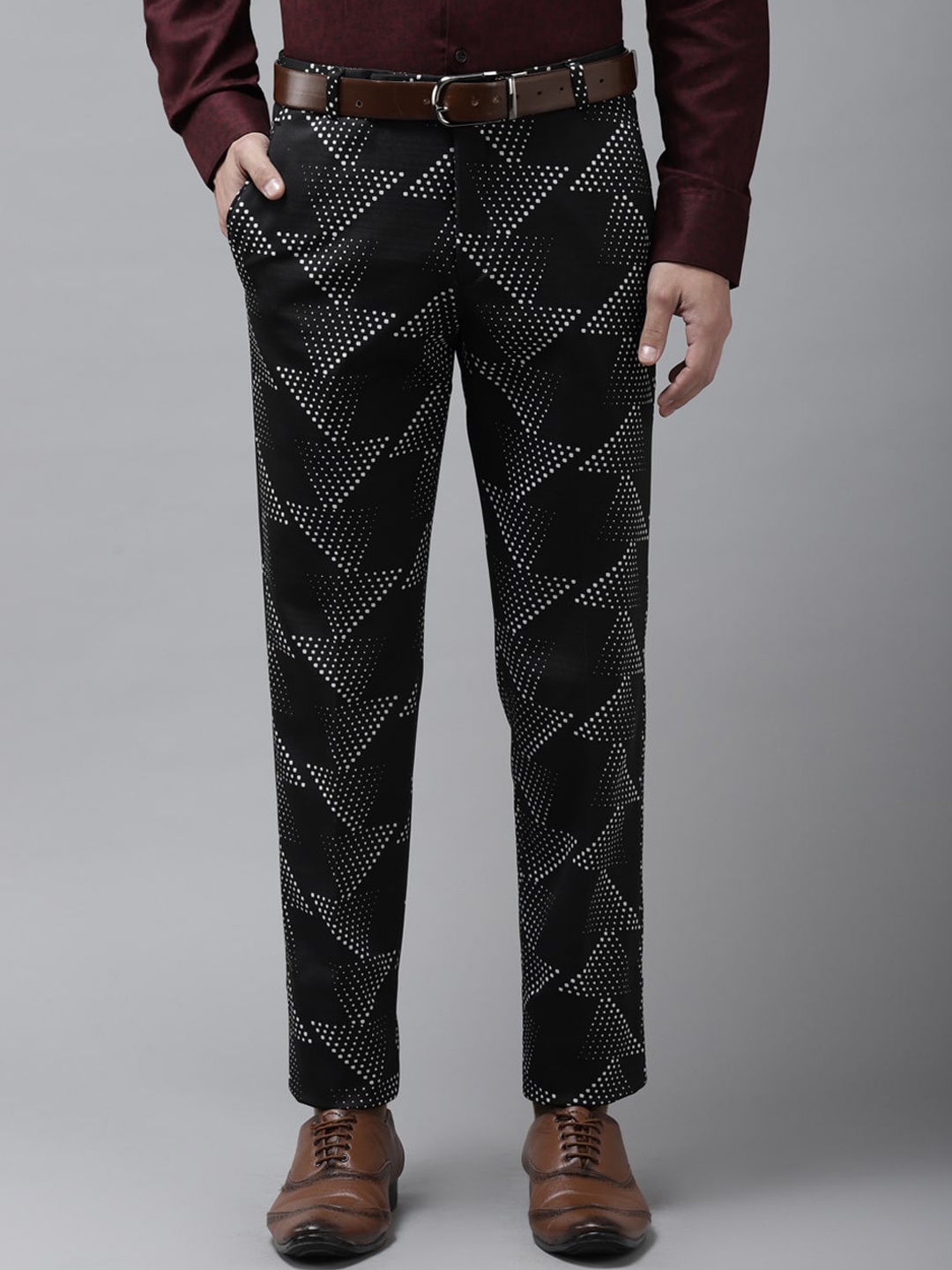 

hangup trend Men Black & Grey Regular Fit Printed Formal Trousers