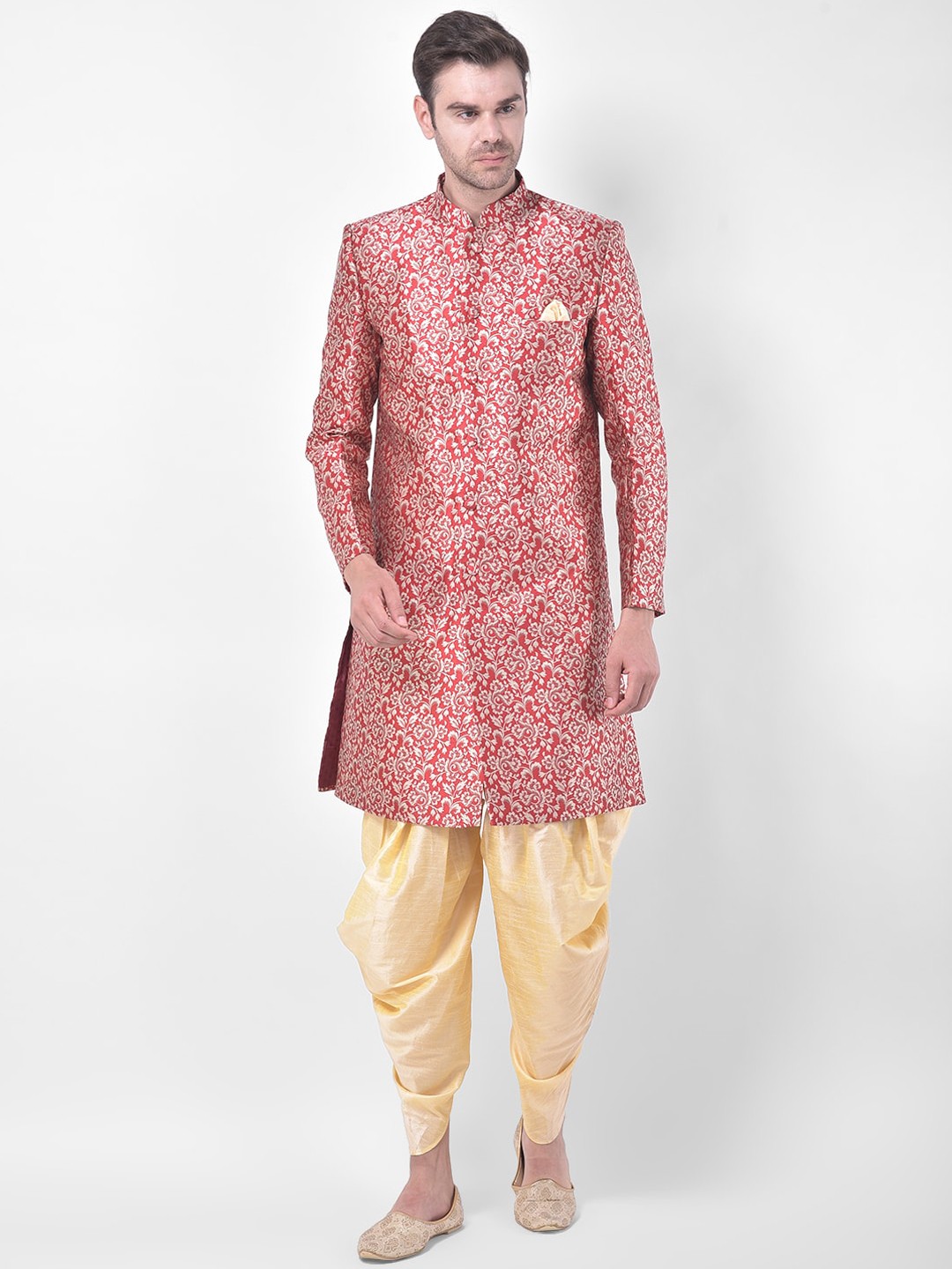 

DEYANN Men Red & White Woven-Design Jacquard & Dupion Silk Sherwani Set