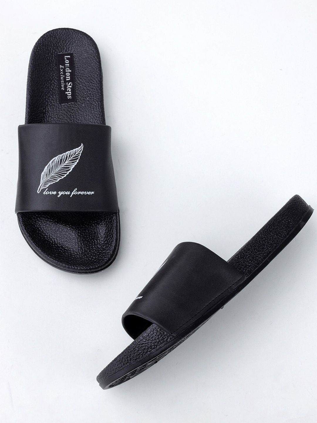 

LONDON STEPS Men Black & White Printed Sliders