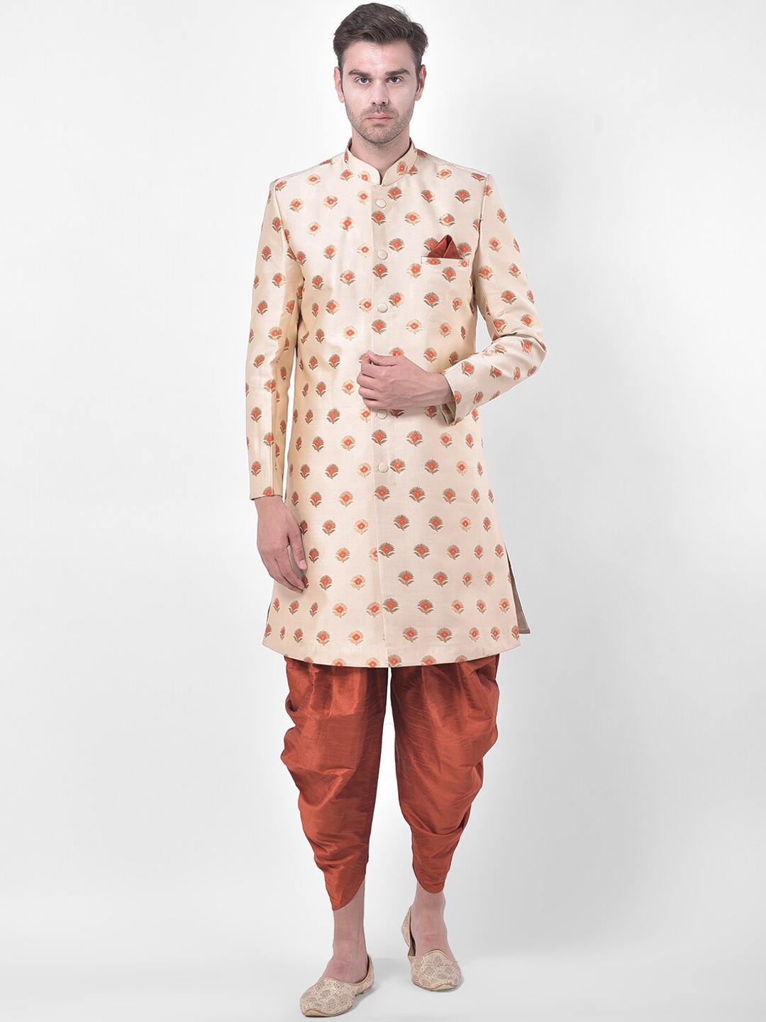 

DEYANN Men Gold-Coloured & Rust-Brown Woven-Design Jacquard & Dupion Silk Sherwani Set
