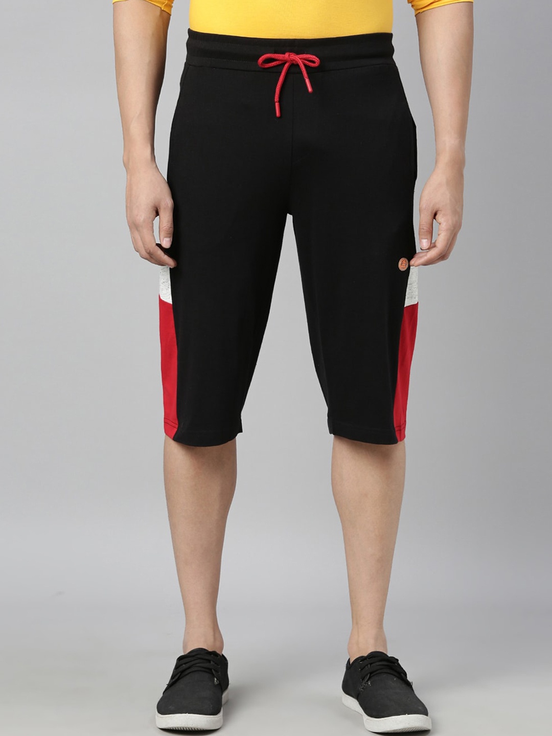 

3PIN Men Black & Red Colourblocked Cotton Knitted Regular Shorts