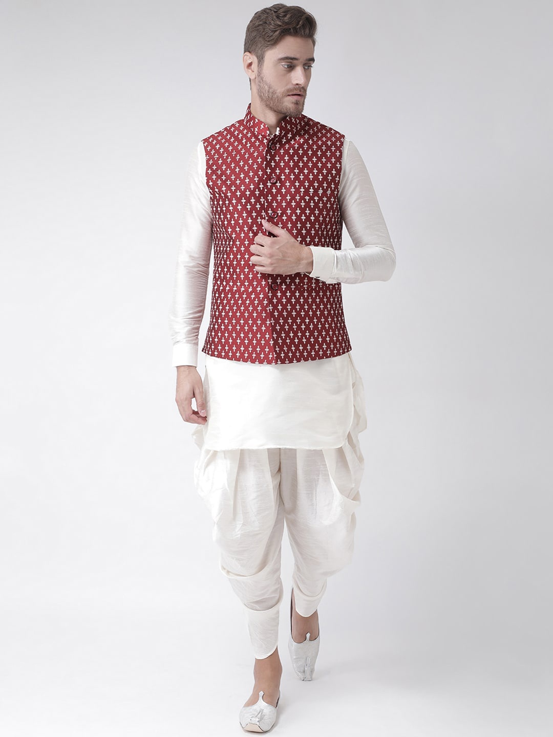 

DEYANN Men White Solid Kurta with Patiala & Nehru Jacket