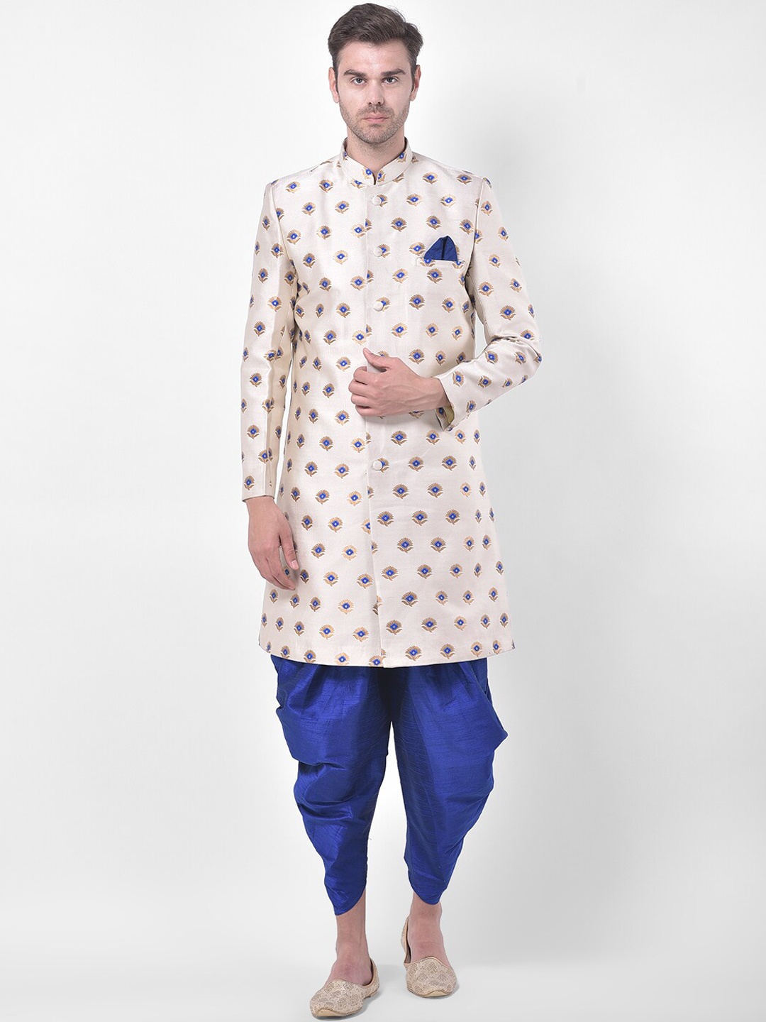 

DEYANN PLUS Men Off-White & Blue Woven-Design Jacquard & Dupion Silk Sherwani Set
