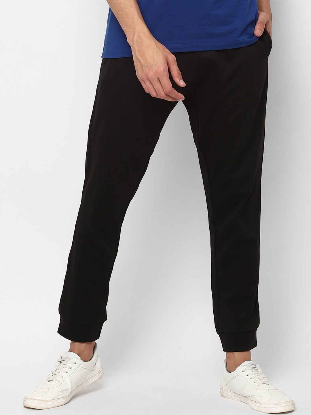 

Allen Solly Men Black Solid Straight-Fit Joggers