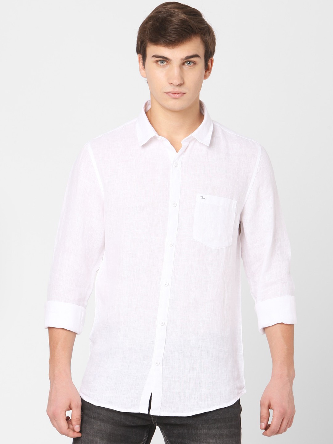 

SPYKAR Men White Slim Fit Solid Casual Shirt