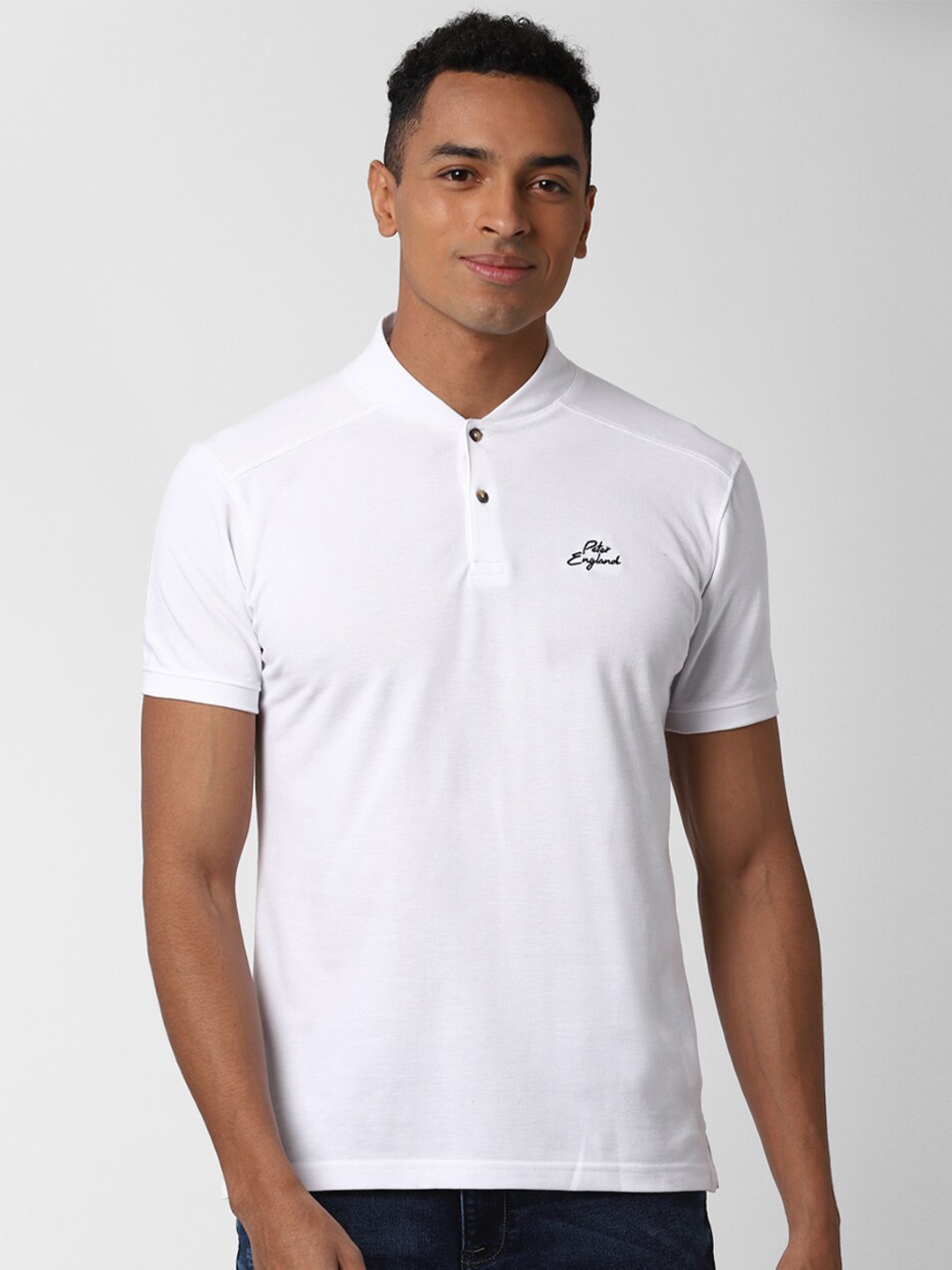 

Peter England Casuals Men White Solid Mandarin Collar T-shirt