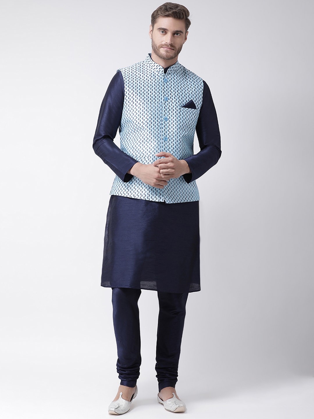 

DEYANN Men Navy Blue Solid Kurta with Churidar & Nehru Jacket