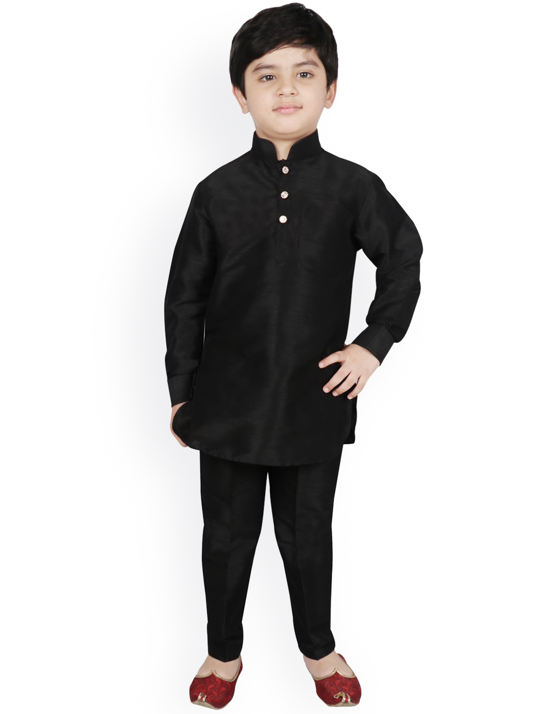 

SG YUVRAJ Boys Black Solid Raw Silk Kurta with Trousers