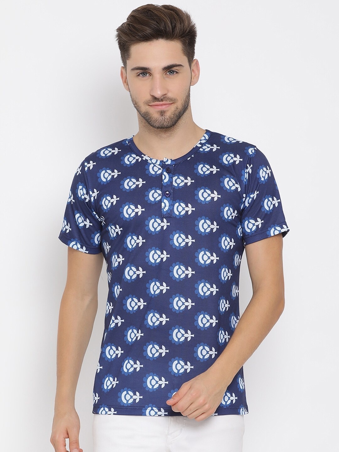 

Hangup Men Navy Blue & White Printed Henley Neck T-shirt