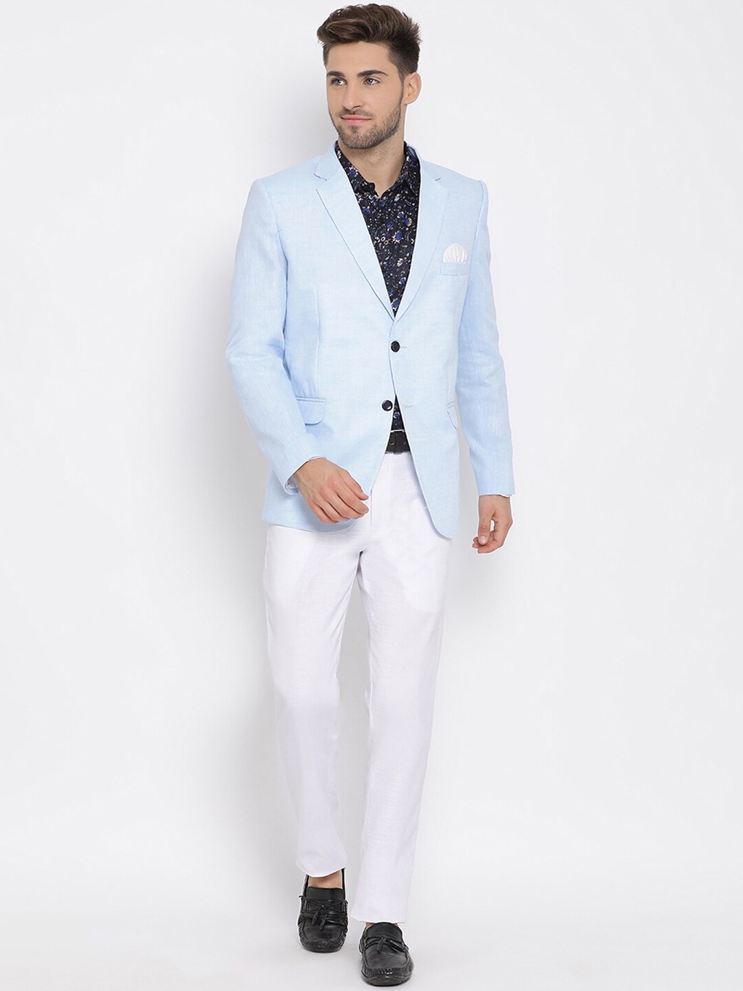 

hangup trend Men Blue & White Linen Solid Single-Breasted Three-Piece Suit