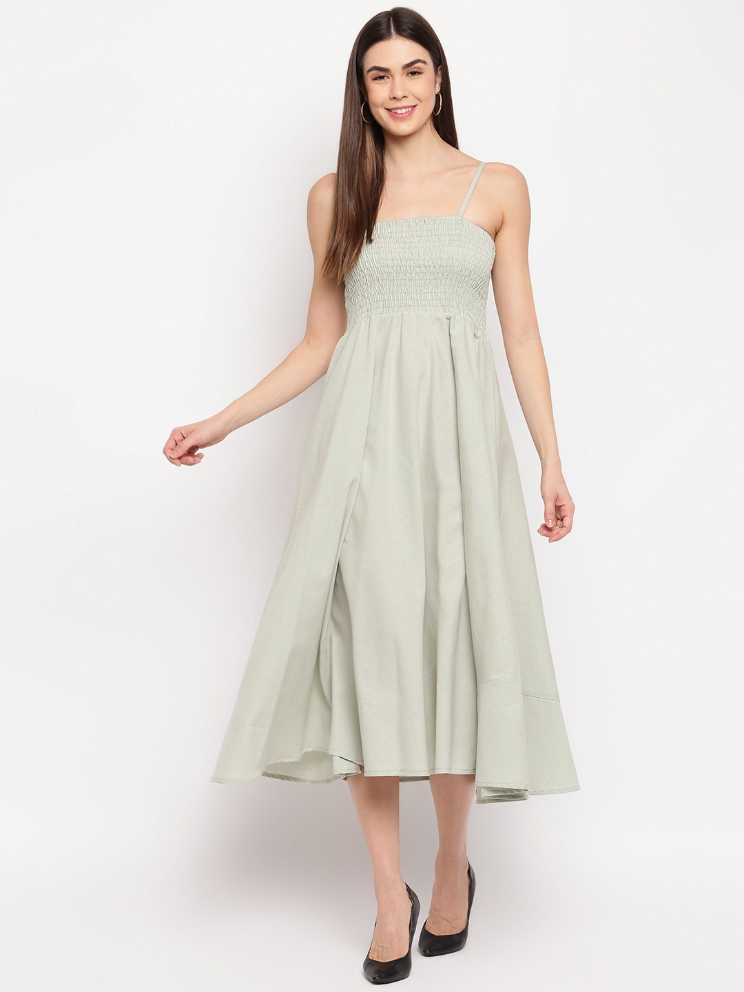 

Aawari Women Green Solid Fit and Flare Dress