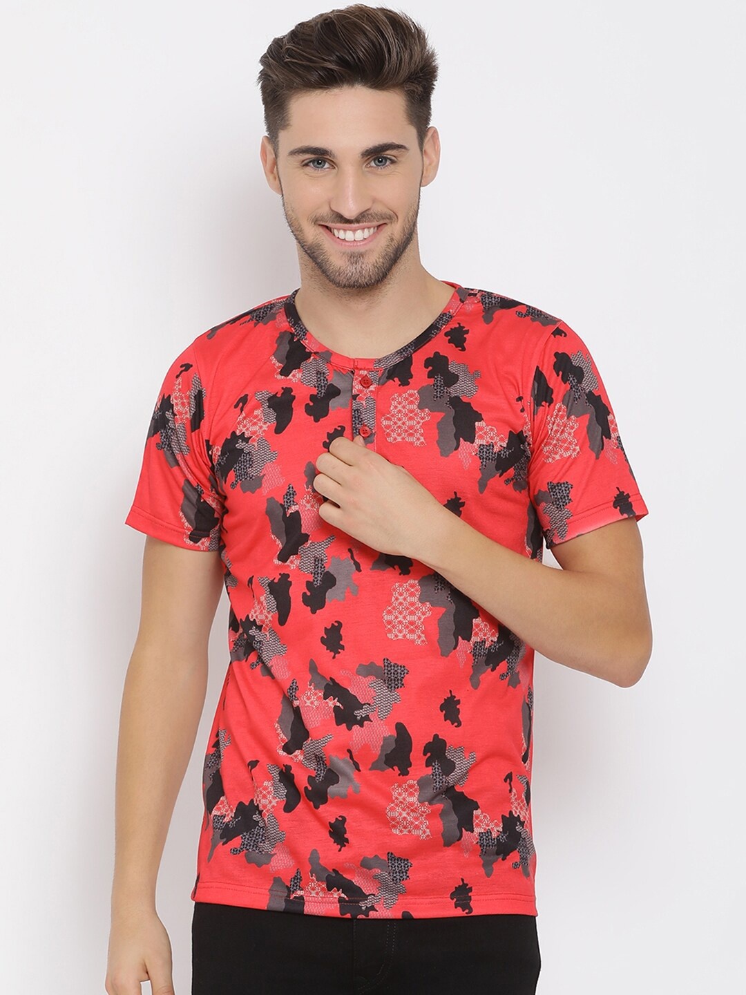 

hangup trend Men Red Black Printed Round Neck Pure Cotton T-shirt