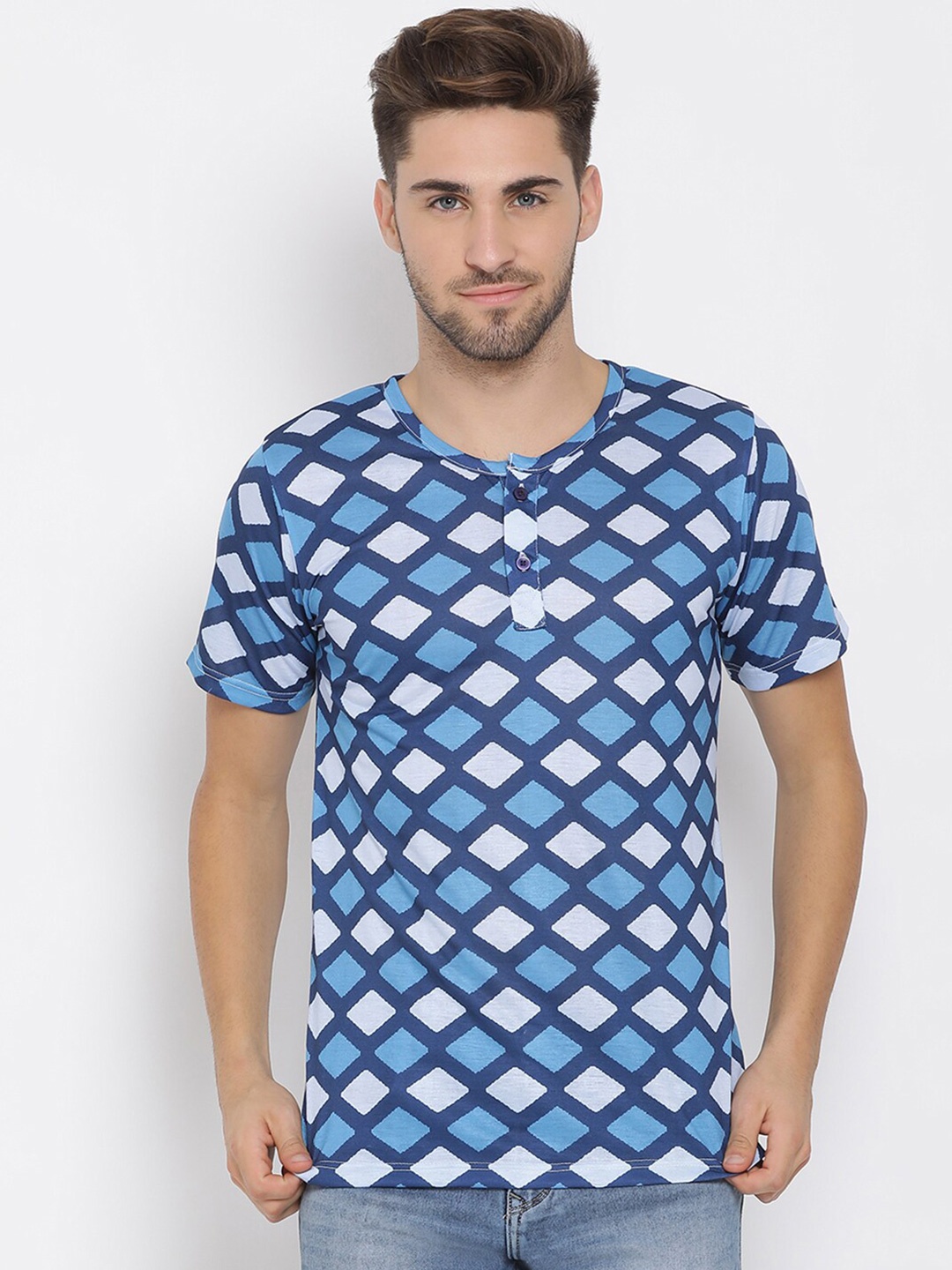 

hangup trend Men Blue White Printed Henley Neck Pure Cotton T-shirt