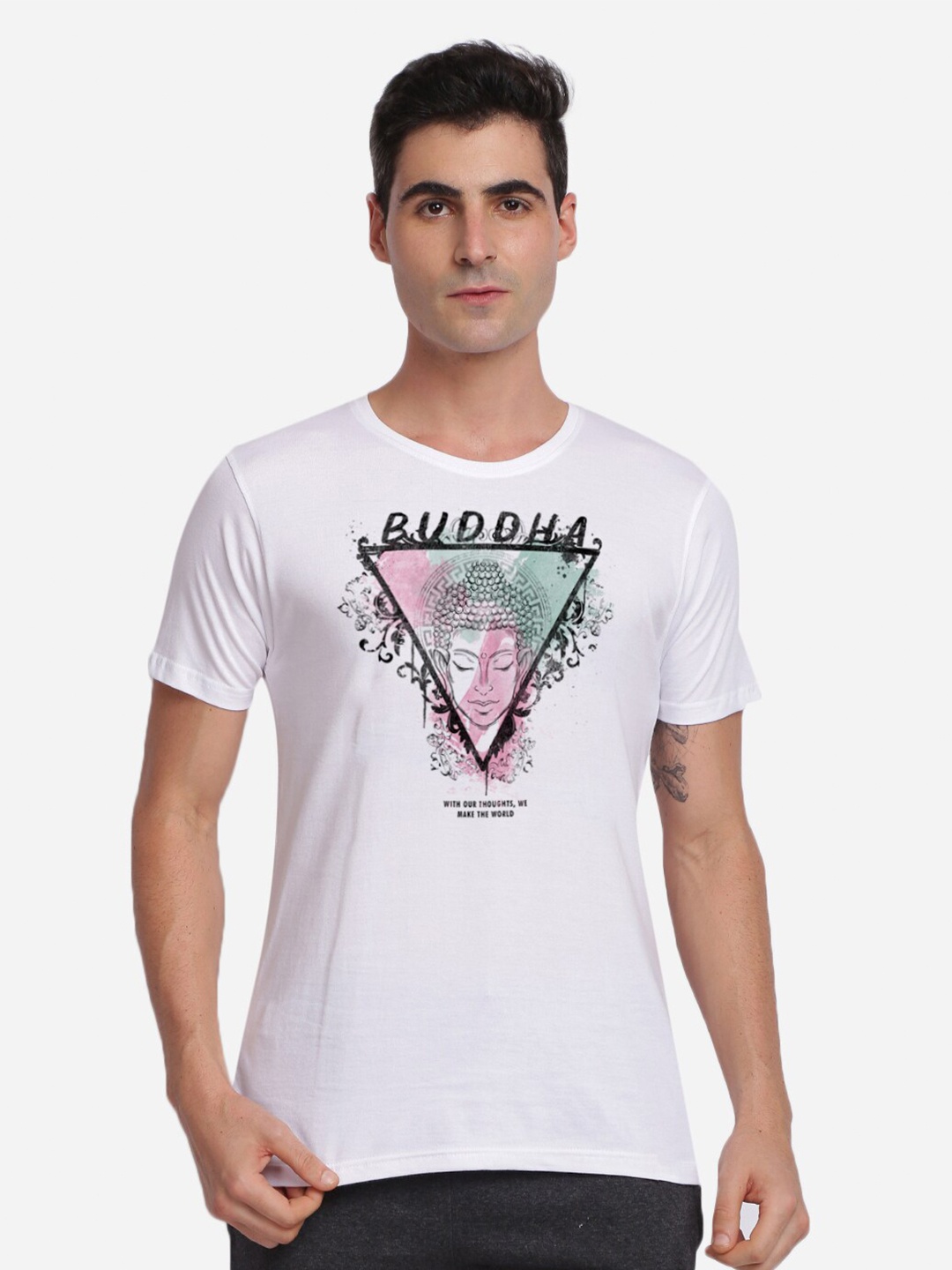 

MASH UNLIMITED Men White & Black Graphic Print Slim-Fit Cotton Round Neck T-shirt