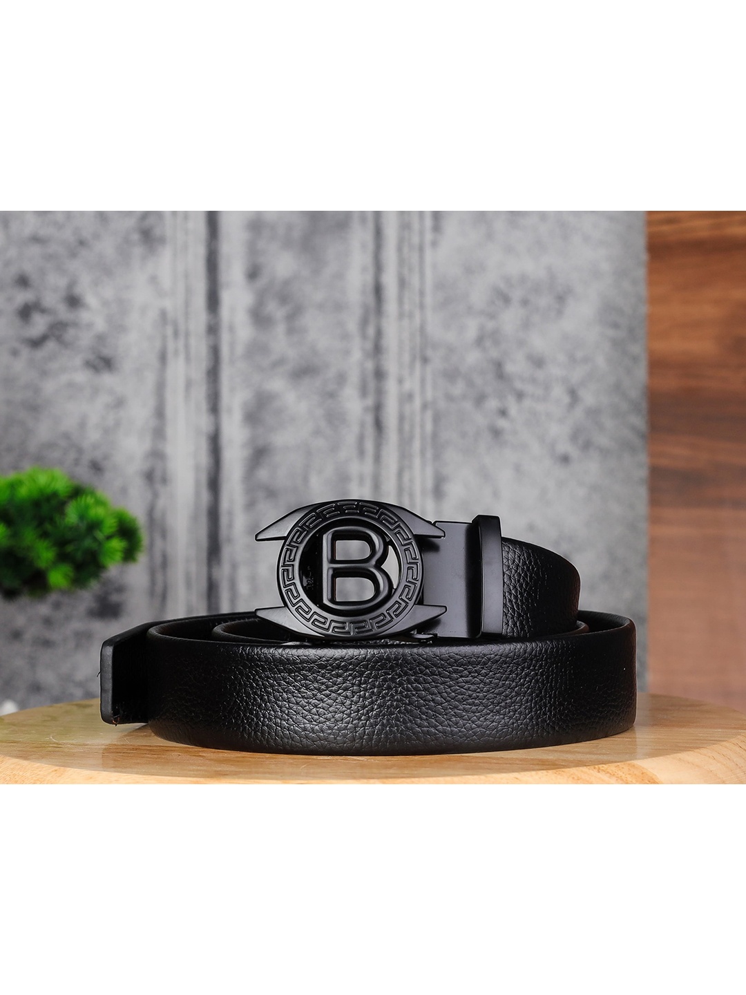 

Kastner Men Black Textured Belt