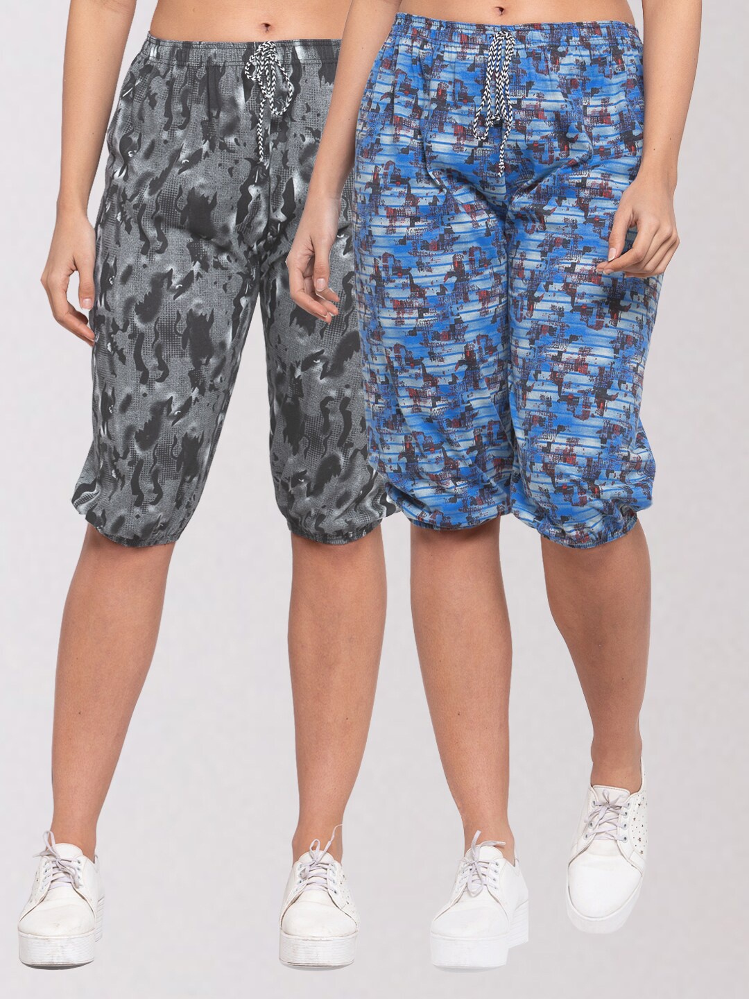 

KLOTTHE Women Set of 2 Blue & Grey Printed Regular Fit Capris