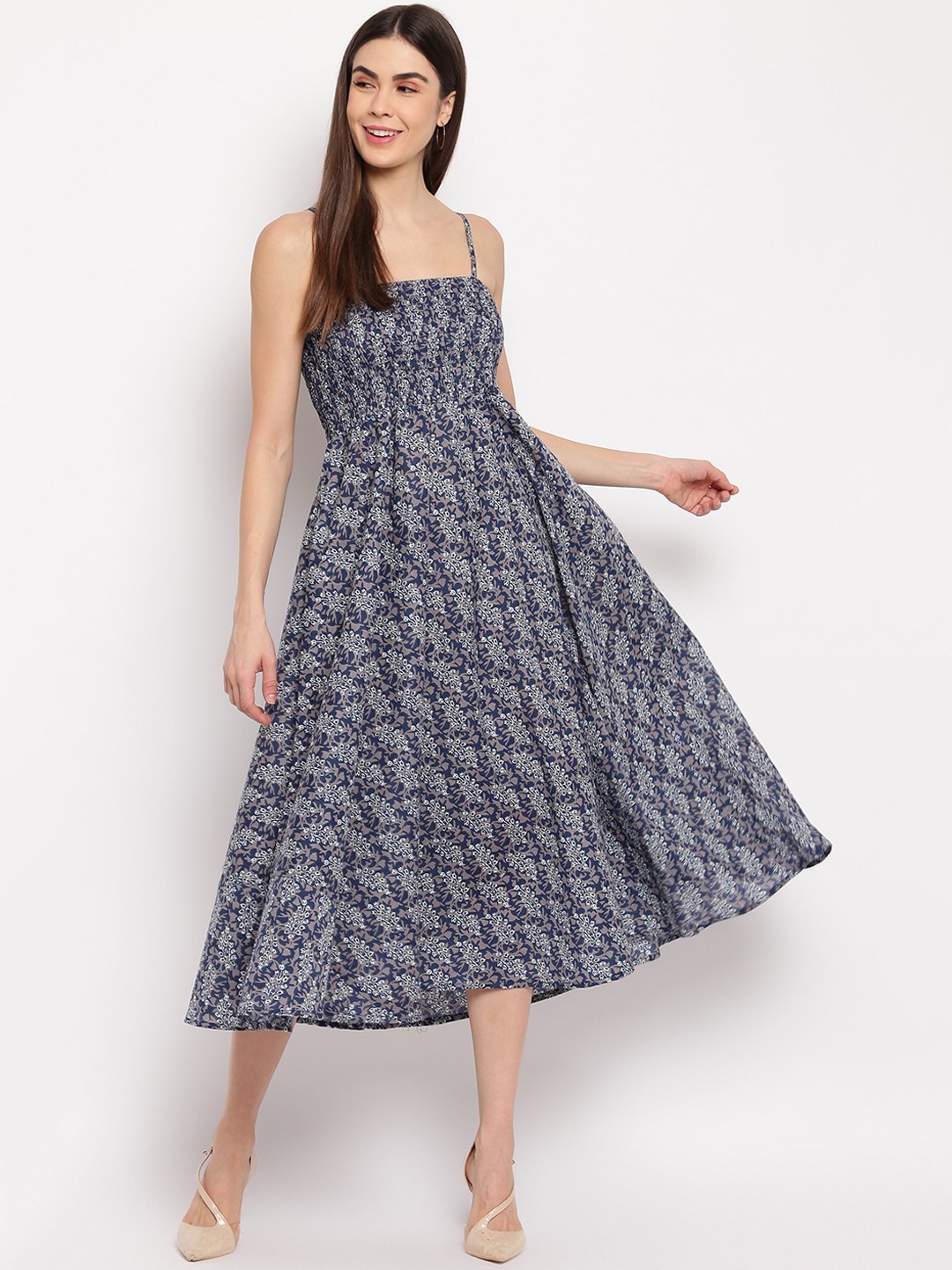 

Aawari Women Grey & Blue Printed Fit and Flare Dress