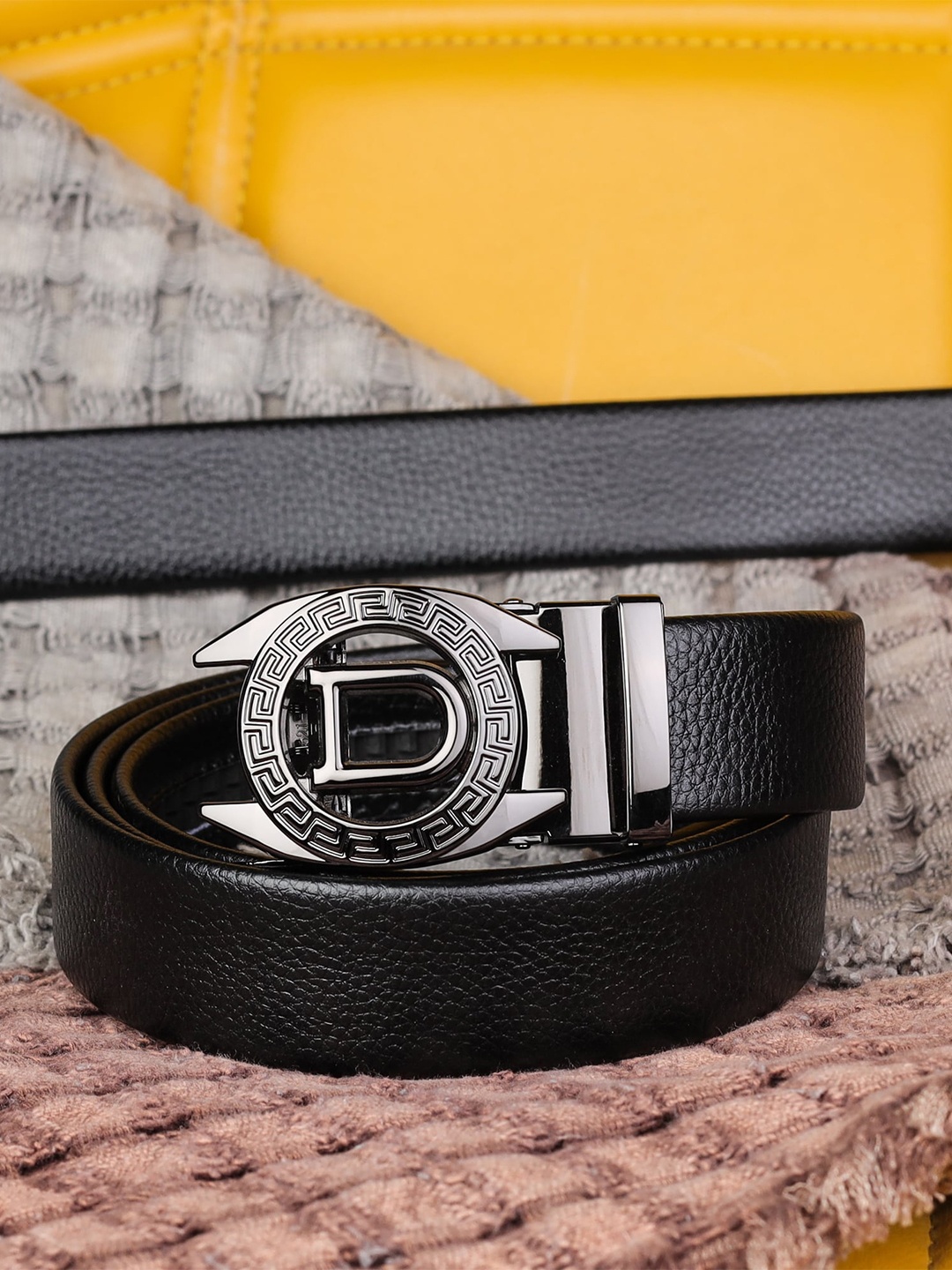 

Kastner Men Black & Silver-Toned Textured Belt