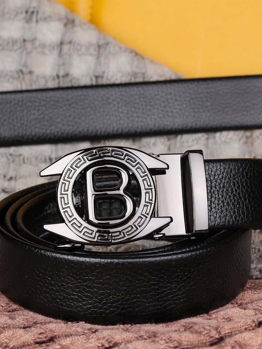 

Kastner Men Black Textured Belt