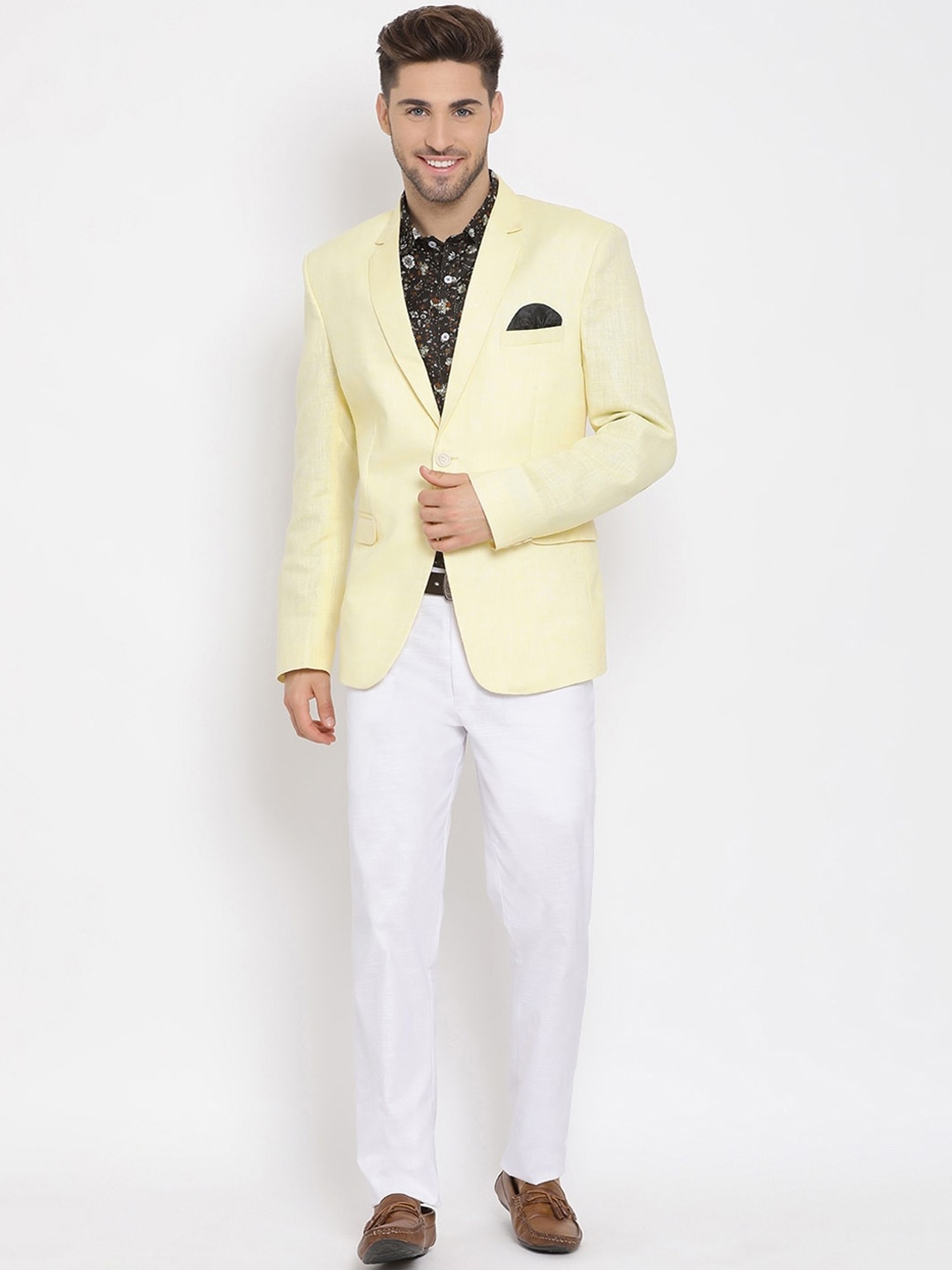 

hangup trend Men Yellow & White Linen Solid Single-Breasted Three-Piece Suit