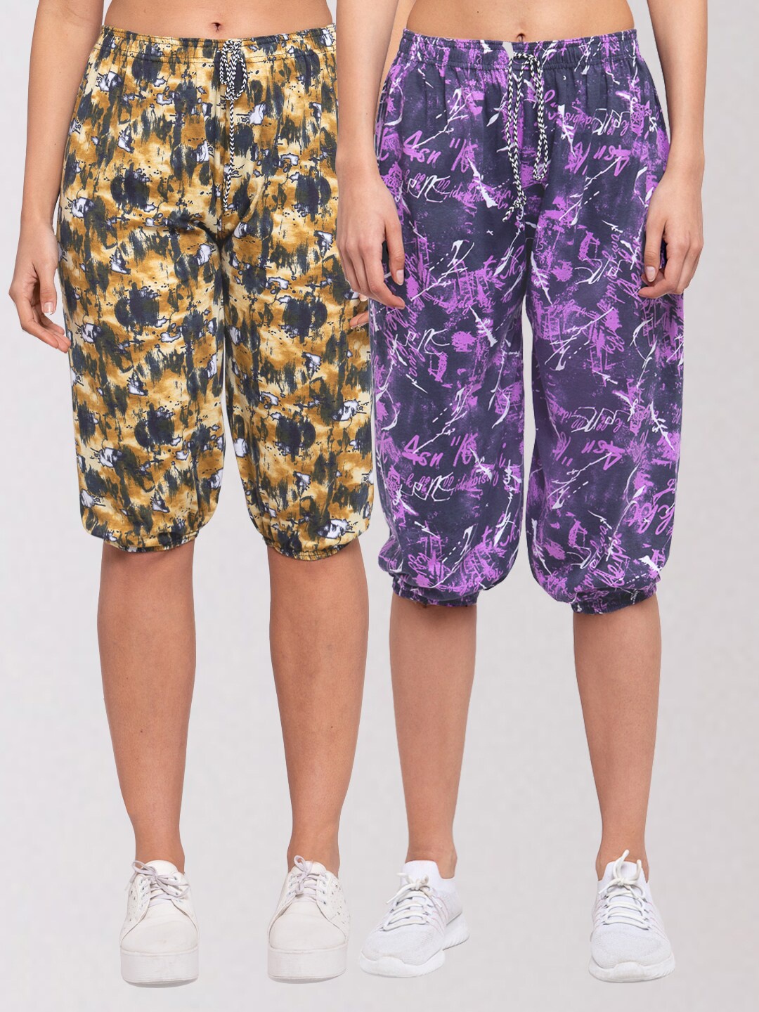 

KLOTTHE Pack of 2 Women Multicoloured Printed Regular Fit Capris, Multi